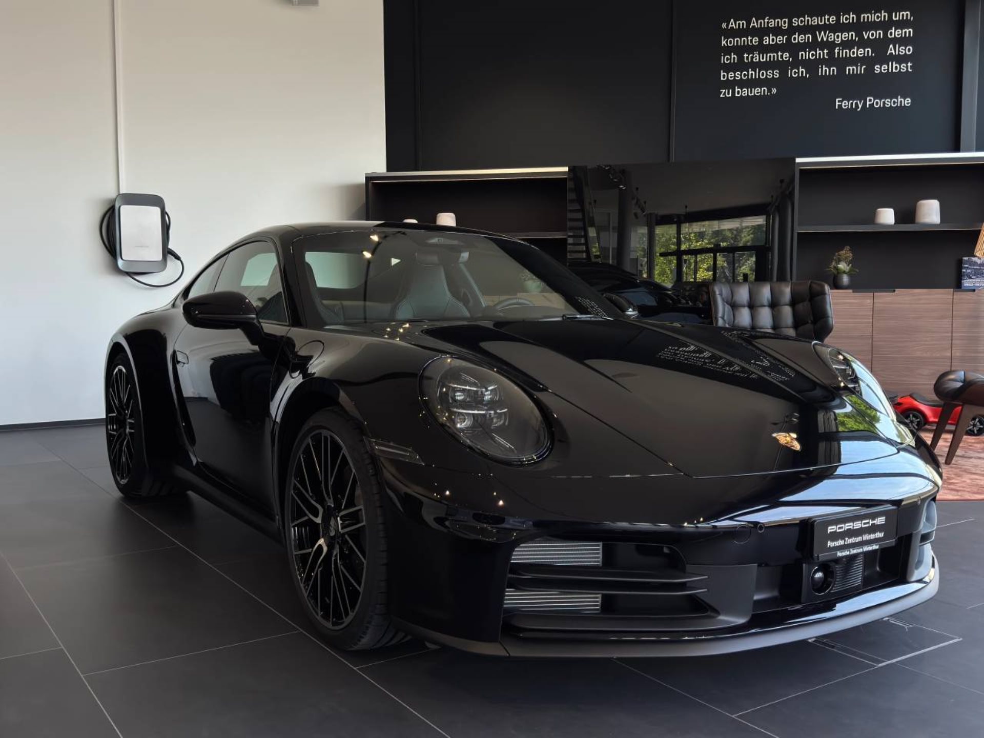 PORSCHE 911 Carrera-image-8