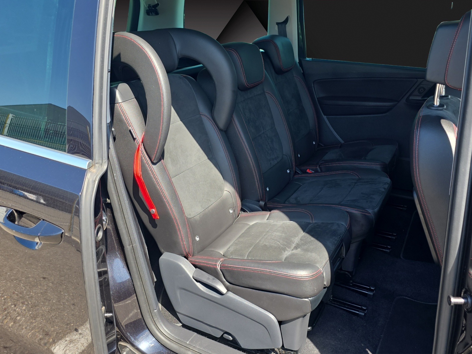 SEAT Alhambra 1.4 TSI DSG Hola FR-image-17