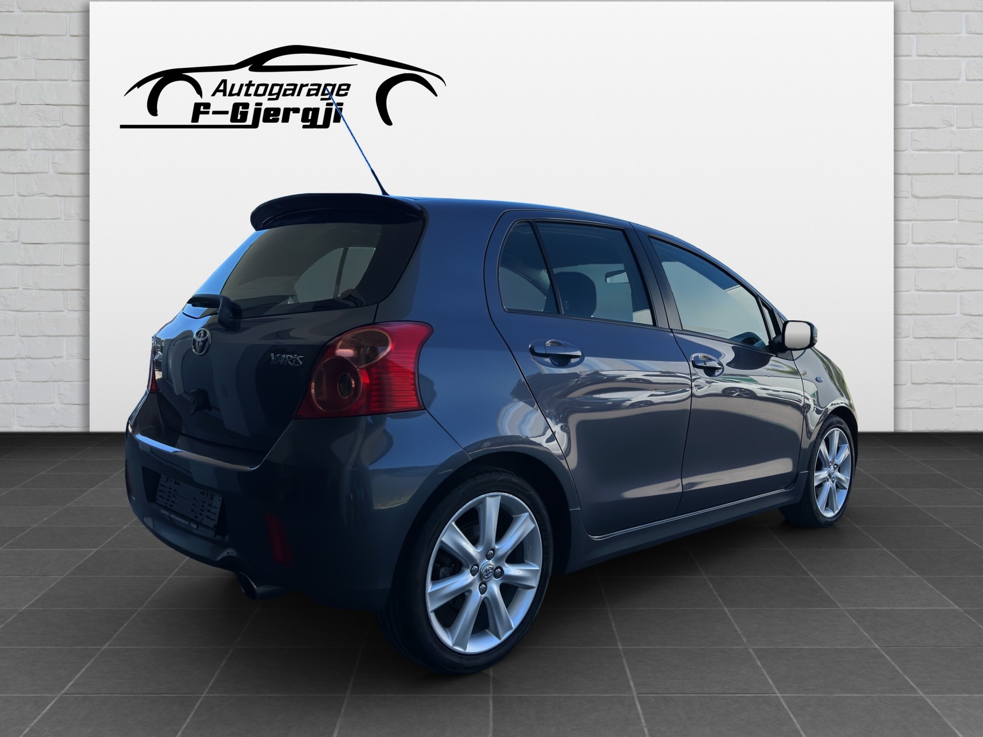 TOYOTA Yaris 1.8 TS-image-6