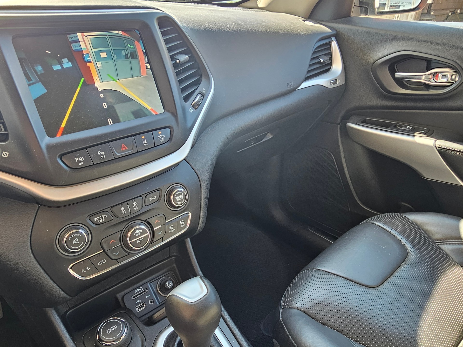 JEEP Cherokee 2.2TD Overland AWD 9ATX-image-13