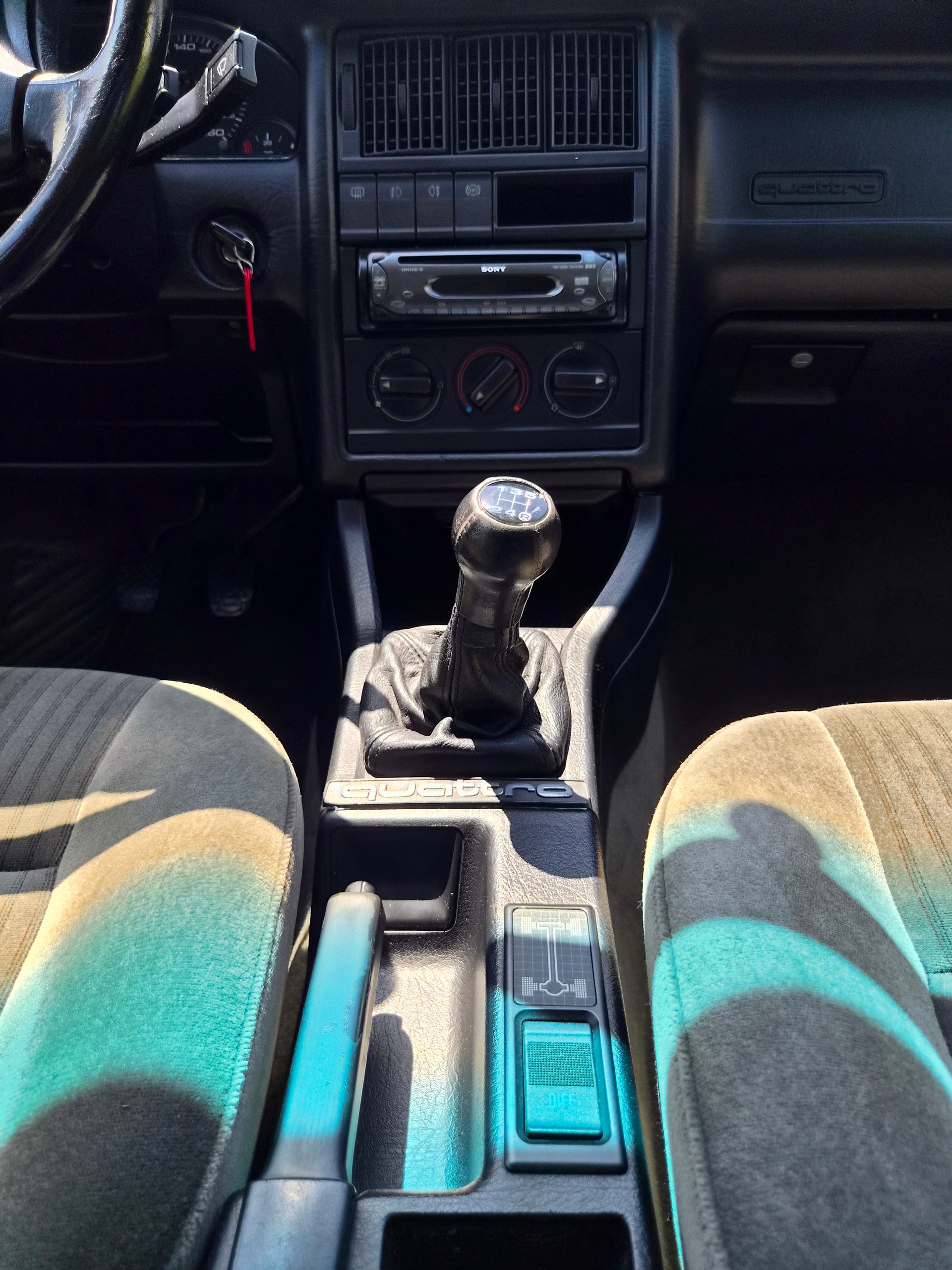 AUDI 90 2.3 E quattro-image-28