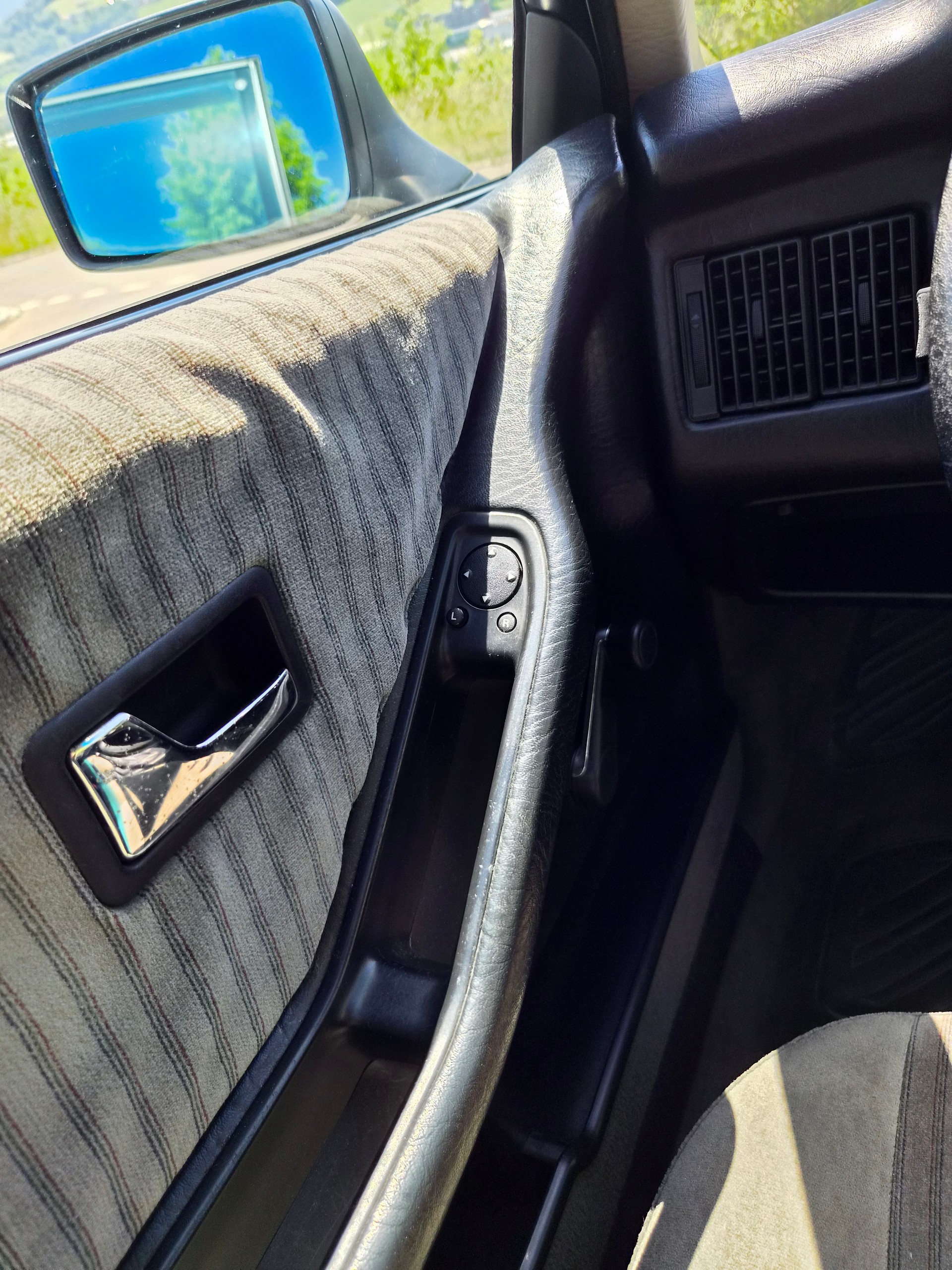 AUDI 90 2.3 E quattro-image-17