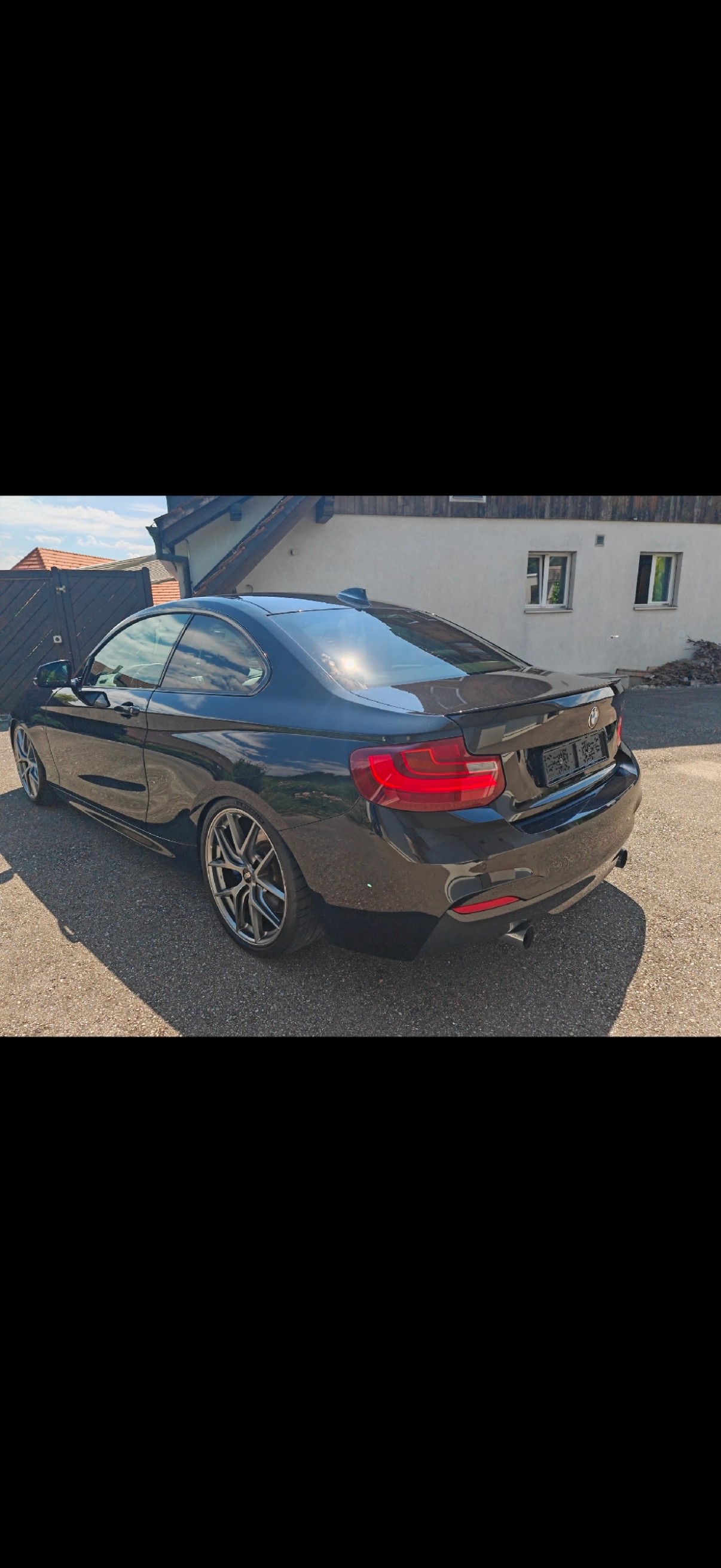 BMW M235i-image-2