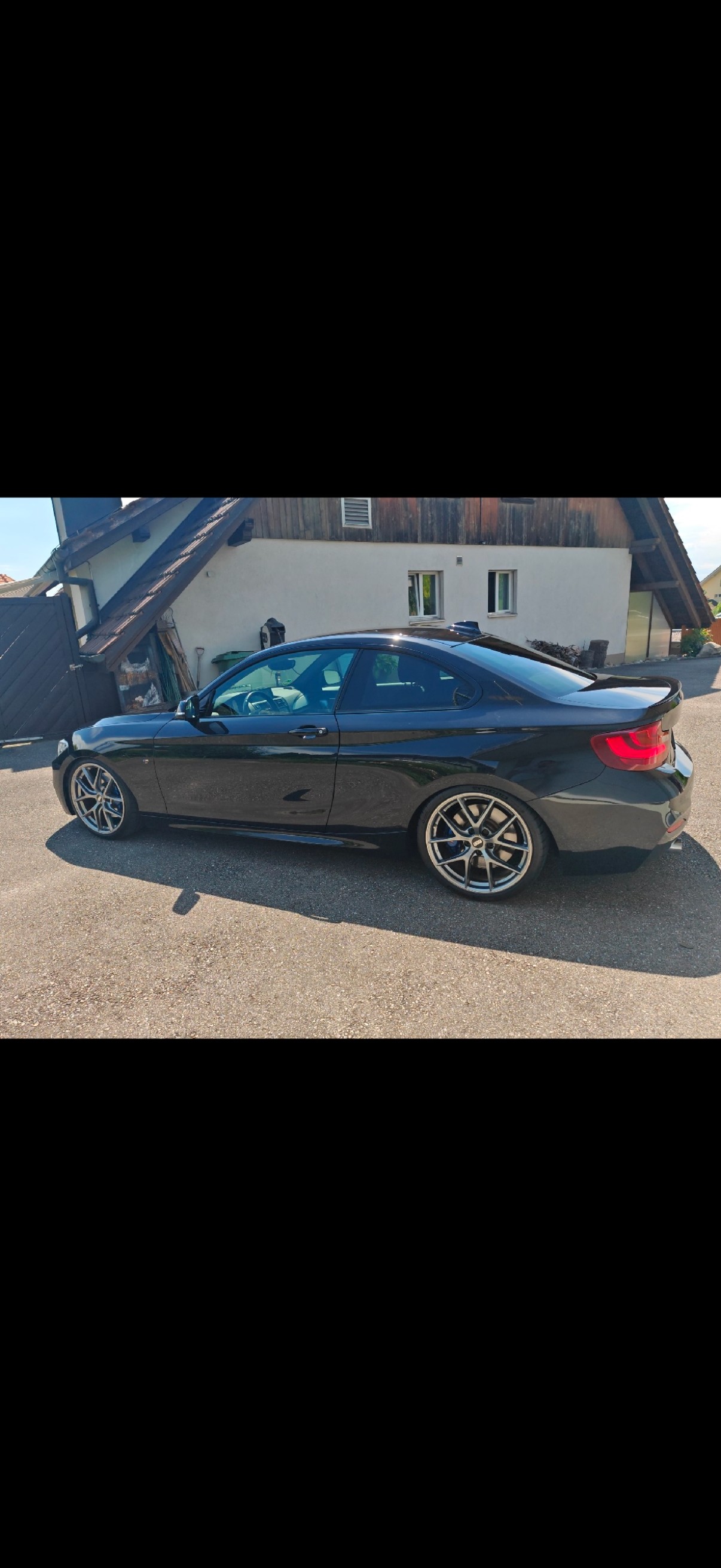 BMW M235i-image-1