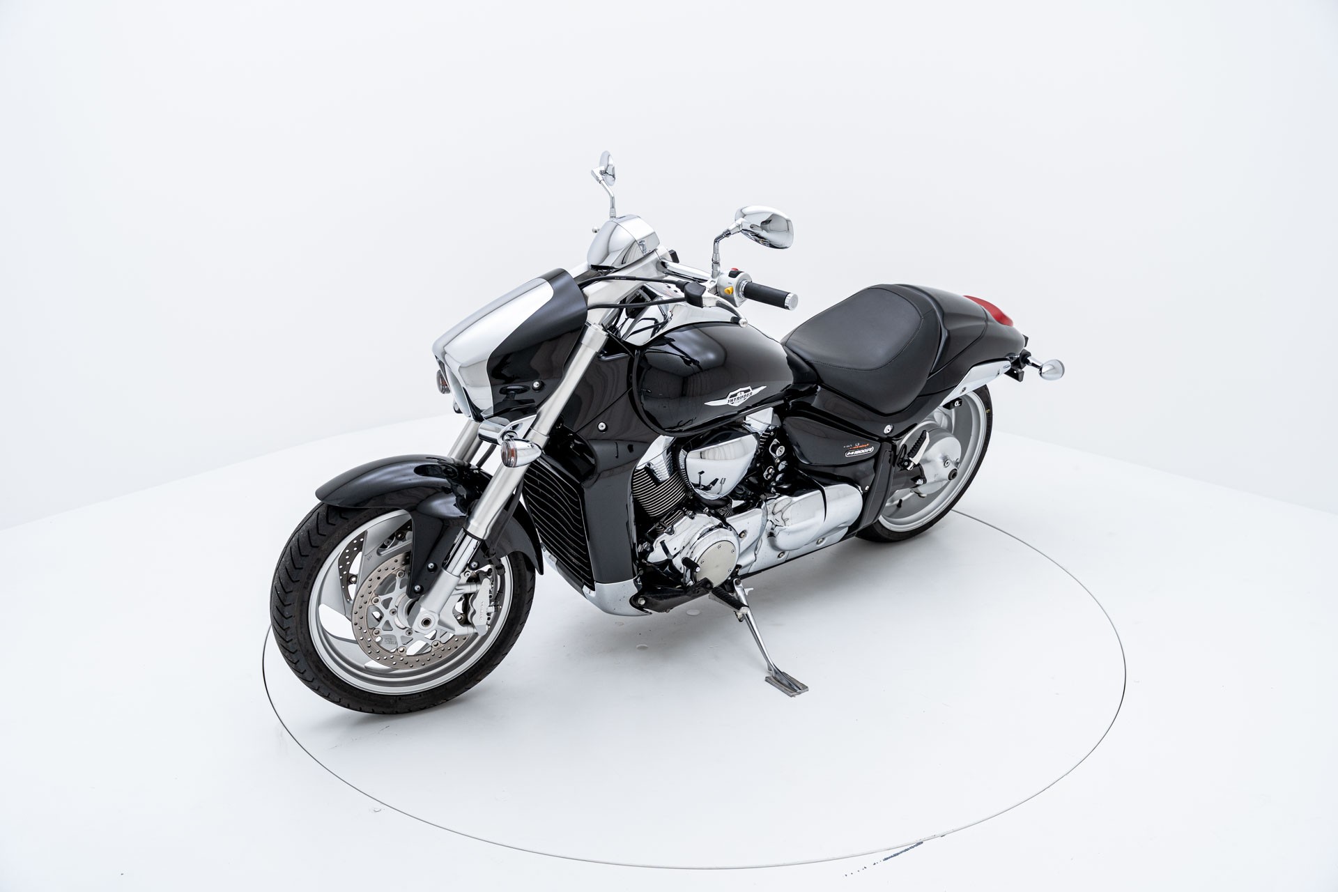 SUZUKI M 1800 R K6-image-2