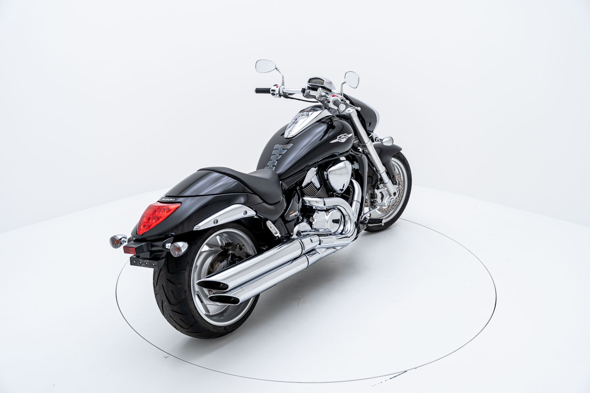 SUZUKI M 1800 R K6-image-3