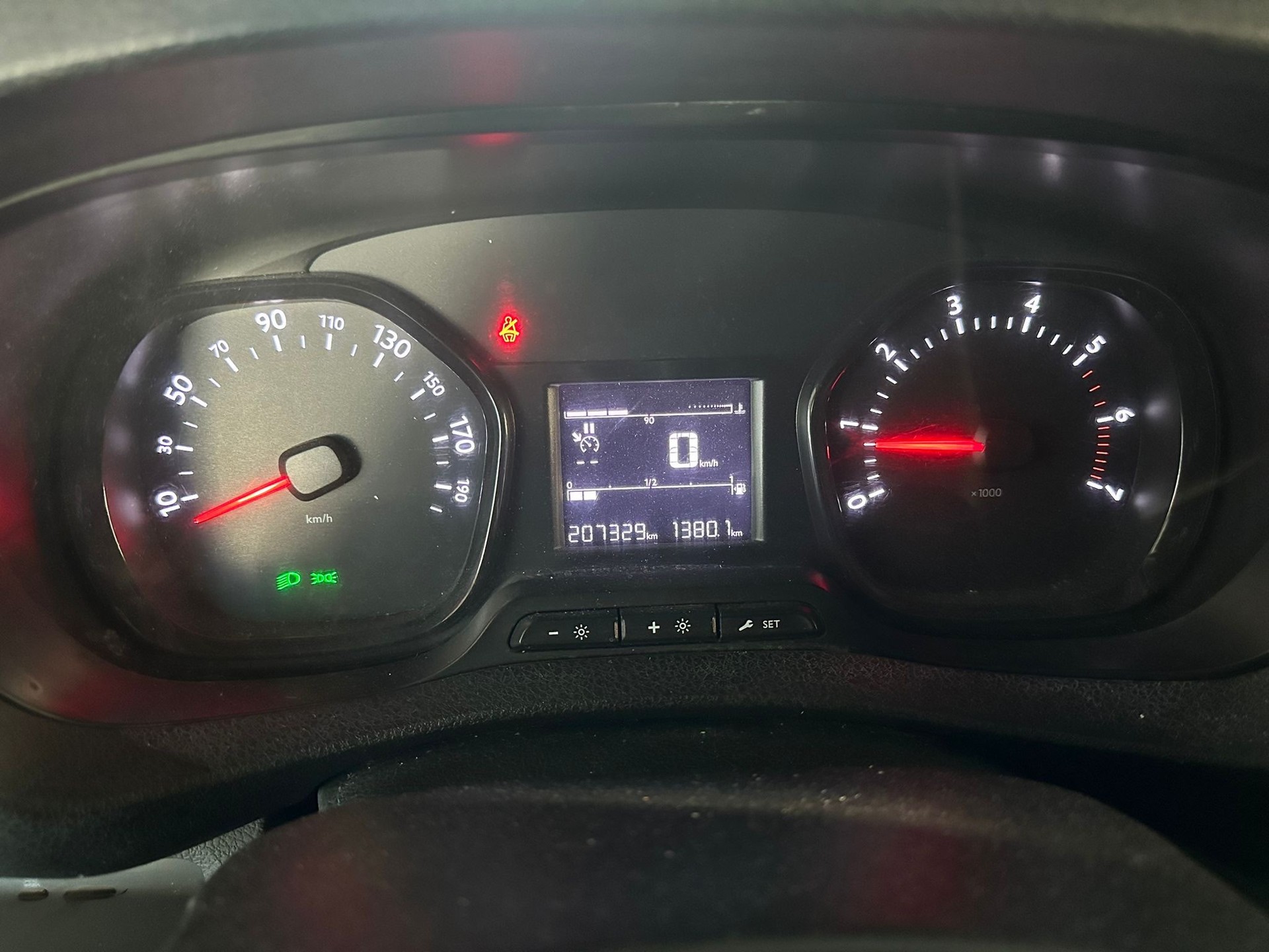 CITROEN Jumpy 2.0 BlueHDi 120 M Komfort-image-10