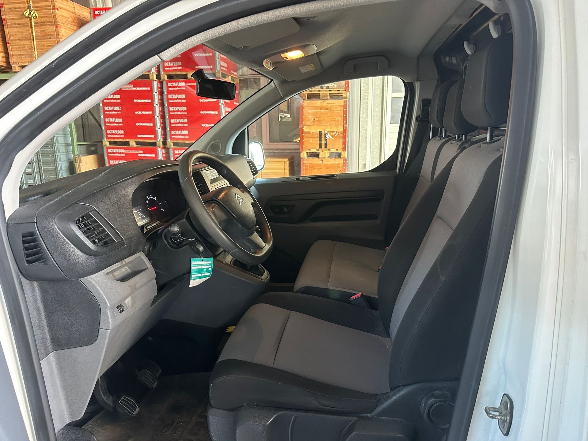 CITROEN Jumpy 2.0 BlueHDi 120 M Komfort-image-11
