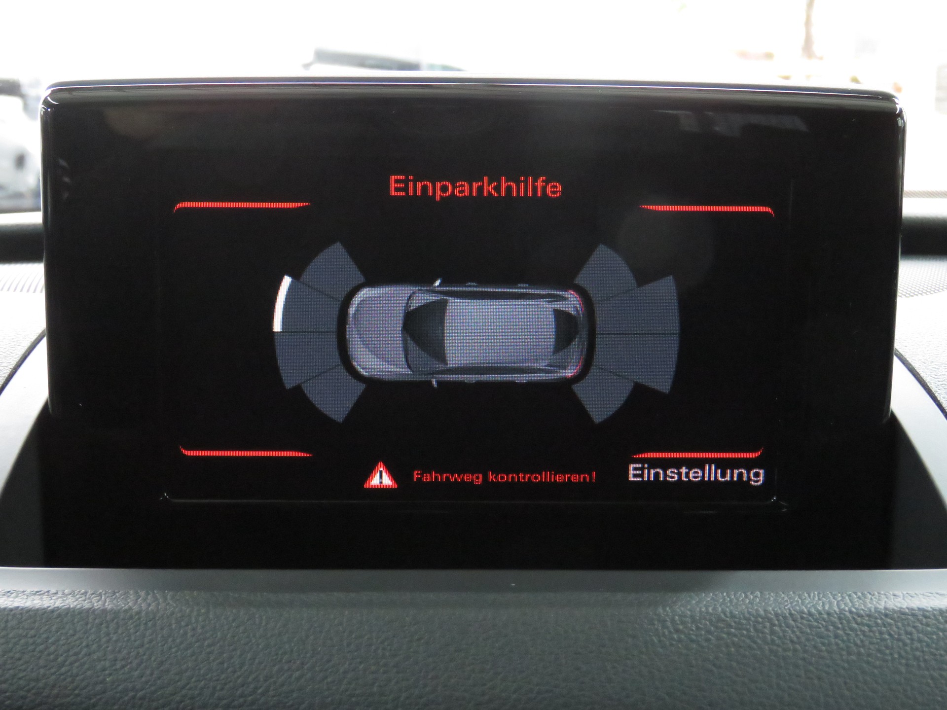 AUDI Q3 2.0 TFSI Sport Quattro S-tronic (Automat)-image-17
