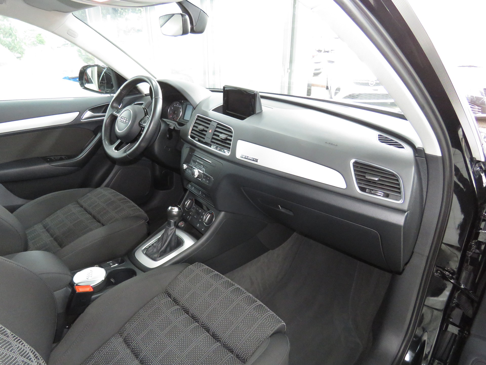 AUDI Q3 2.0 TFSI Sport Quattro S-tronic (Automat)-image-10