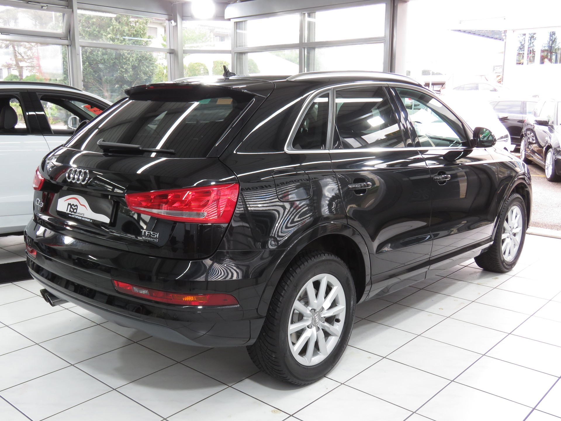 AUDI Q3 2.0 TFSI Sport Quattro S-tronic (Automat)-image-3