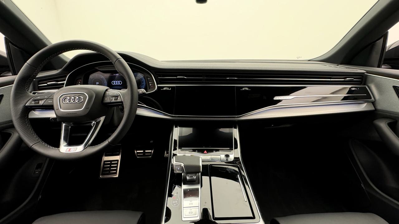 AUDI Q8 SUV TDI quattro 210 kW S line-image-5