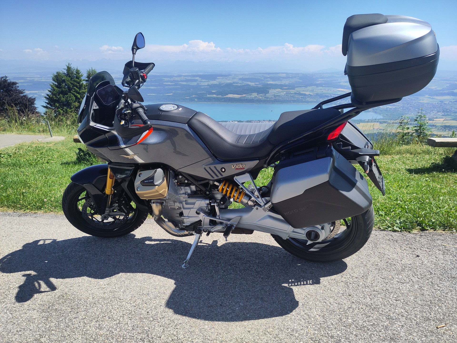 MOTO GUZZI V100 Mandello S-image-0