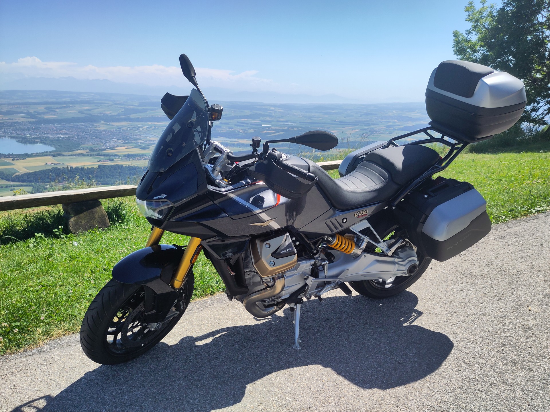 MOTO GUZZI V100 Mandello S-image-1