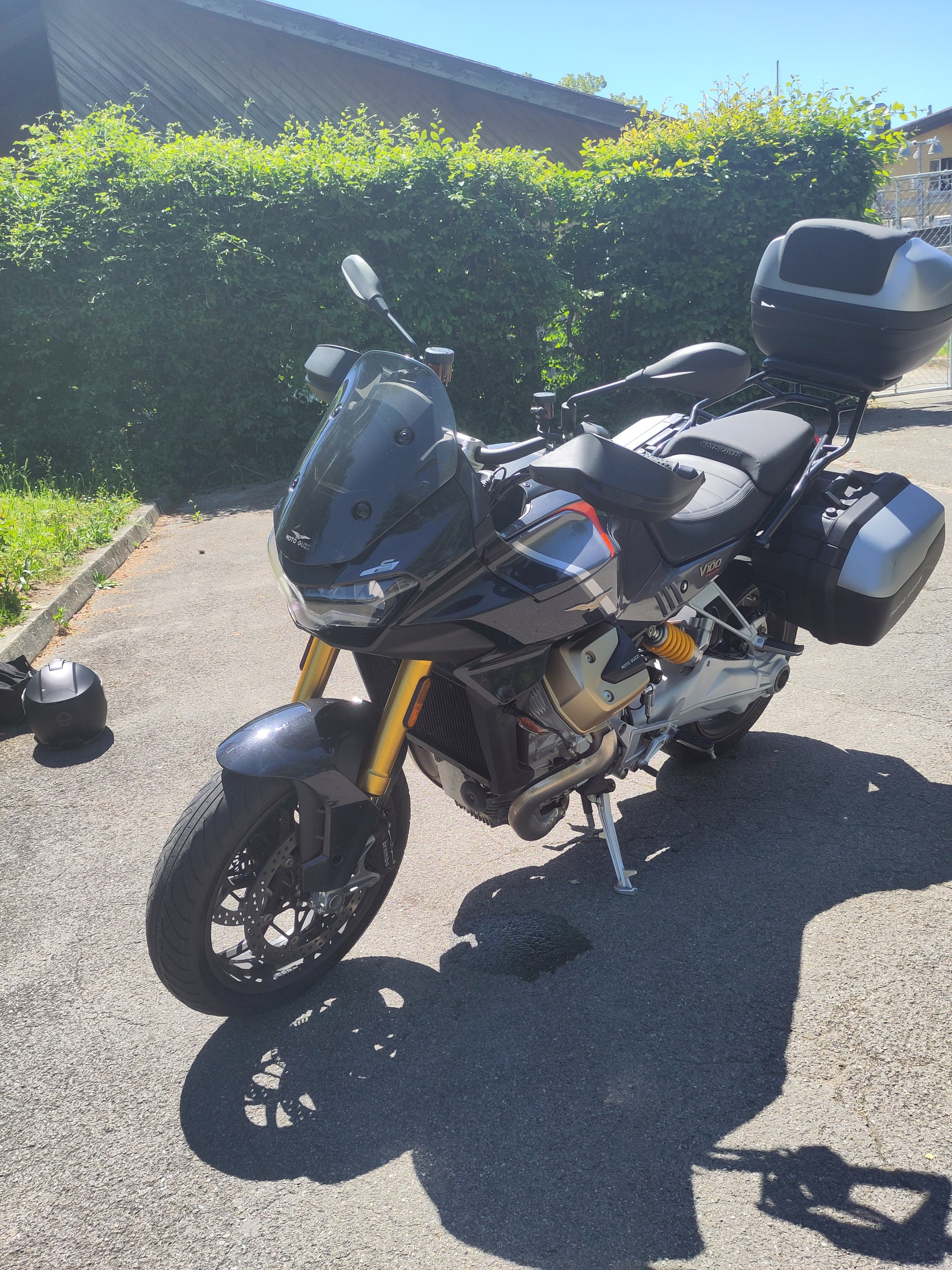 MOTO GUZZI V100 Mandello S-image-1