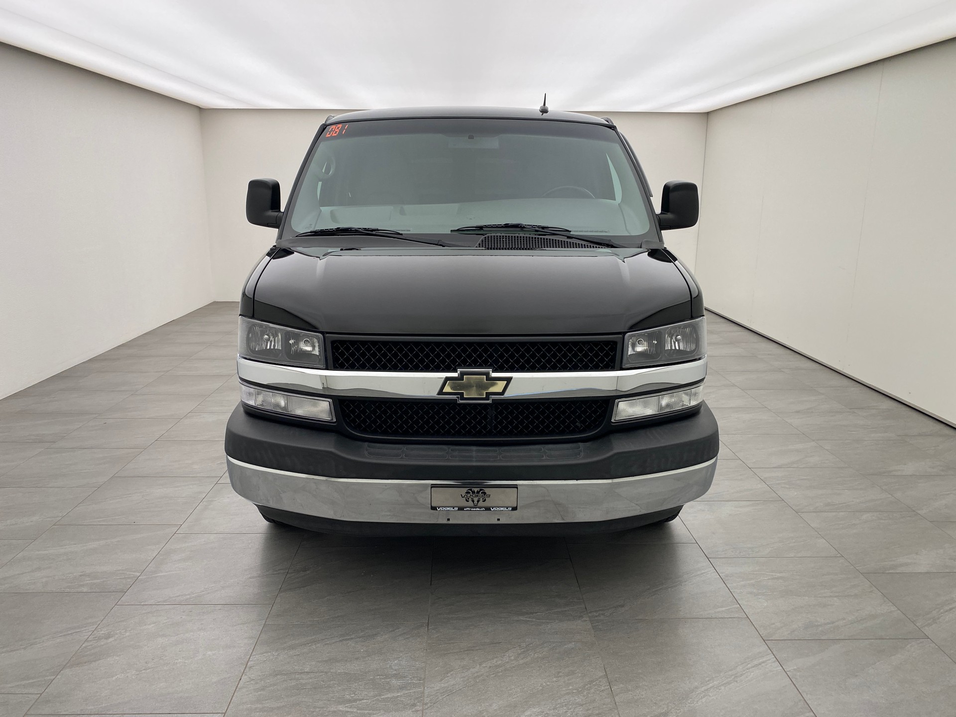 CHEVROLET Express 5.3 AWD-showroom-element-1