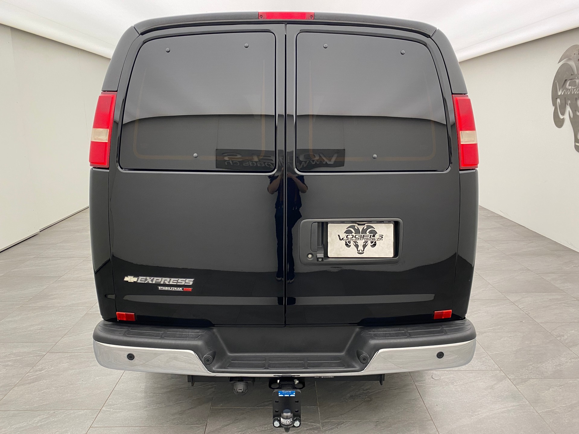 CHEVROLET Express 5.3 AWD-image-4