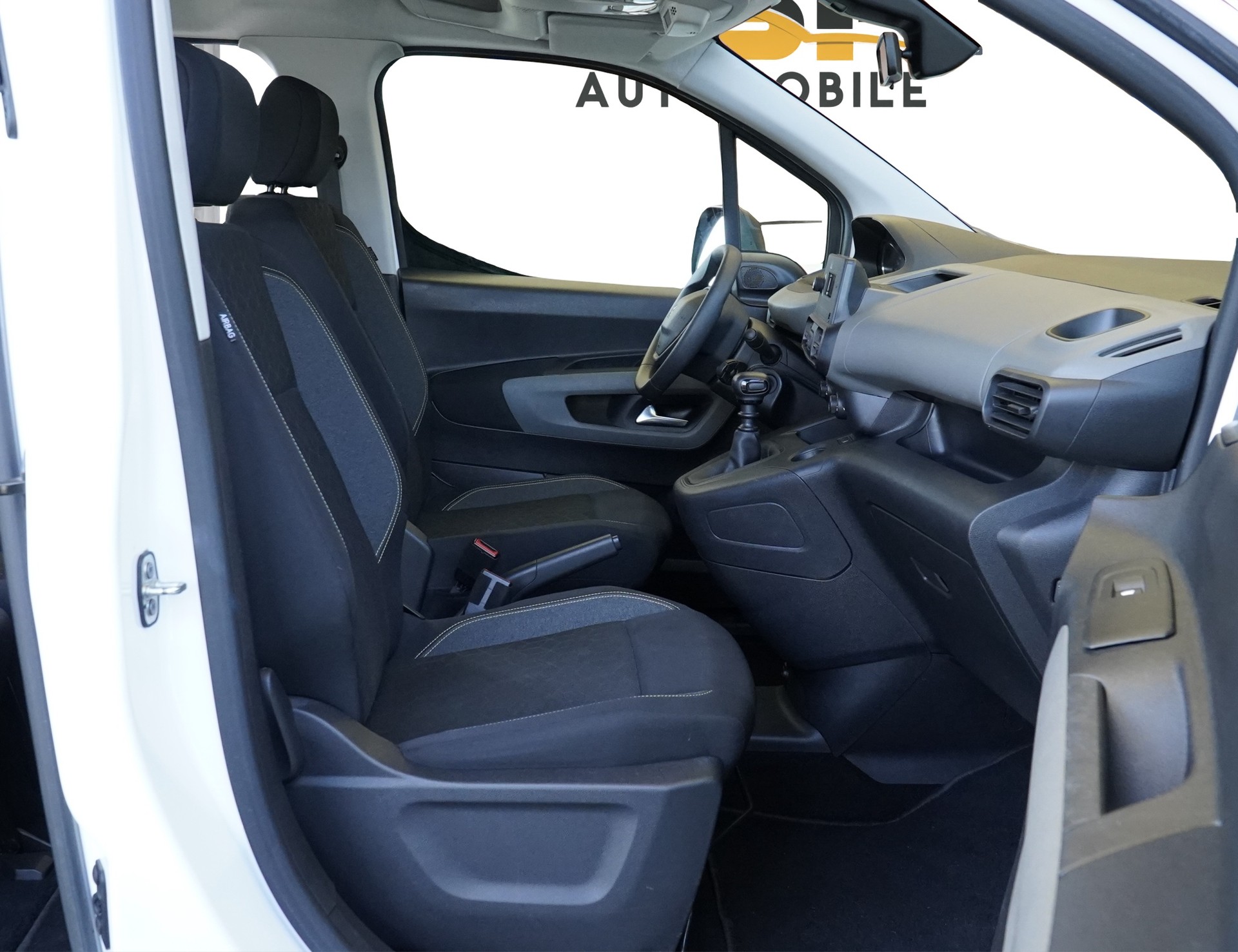 PEUGEOT Rifter 1.2 PureTech Allure *CH Fahrzeug*-image-10