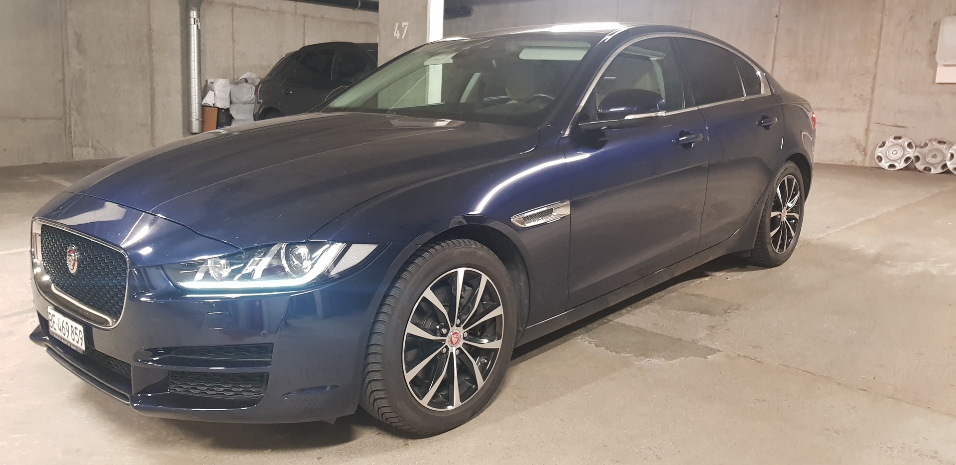 JAGUAR XE 25d Prestige AWD Automat