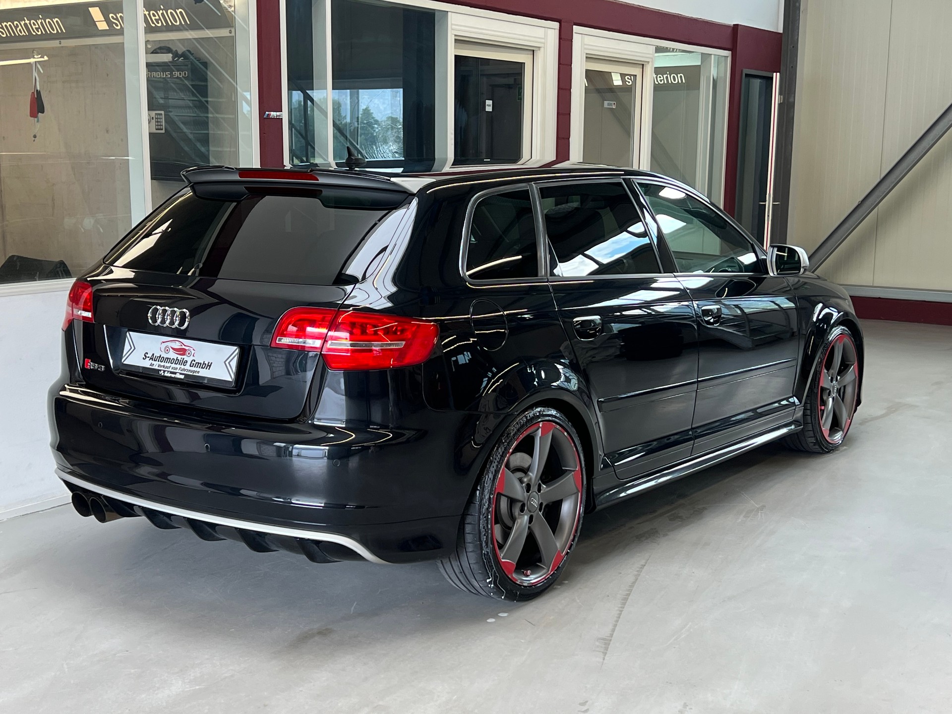 AUDI RS3 Sportback 2.5 TFSI quattro S-tronic-image-6