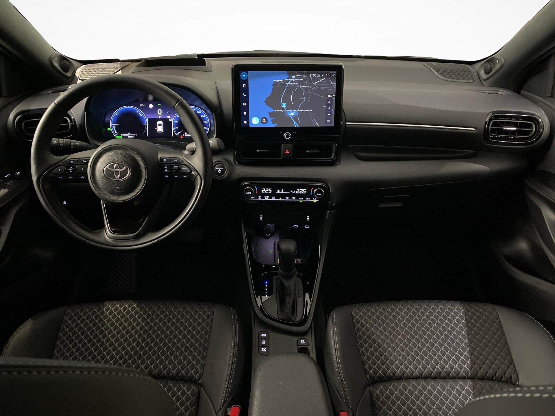 TOYOTA Yaris 1.5 VVT-i HSD Premium-image-12