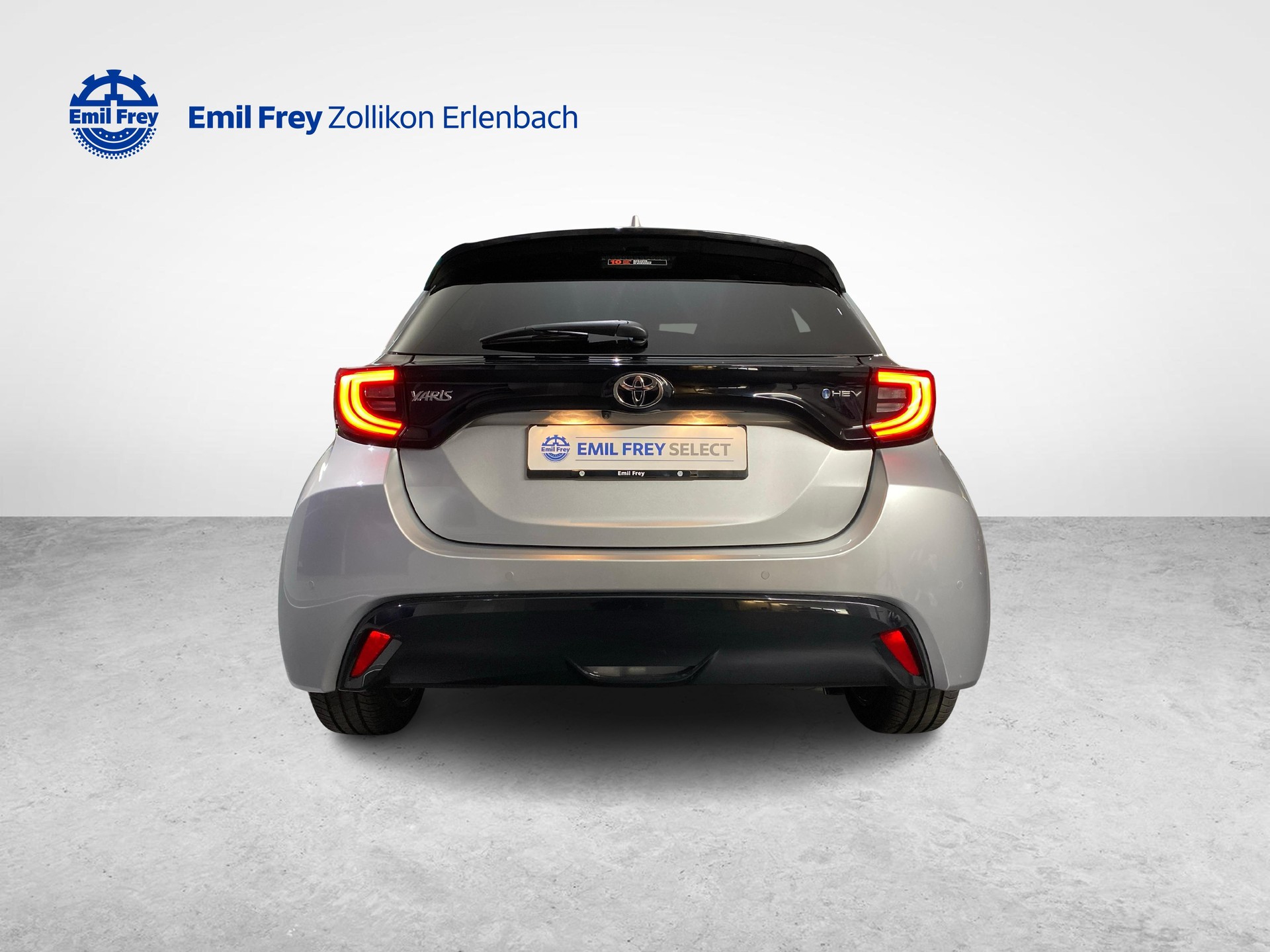 TOYOTA Yaris 1.5 VVT-i HSD Premium-showroom-element-3