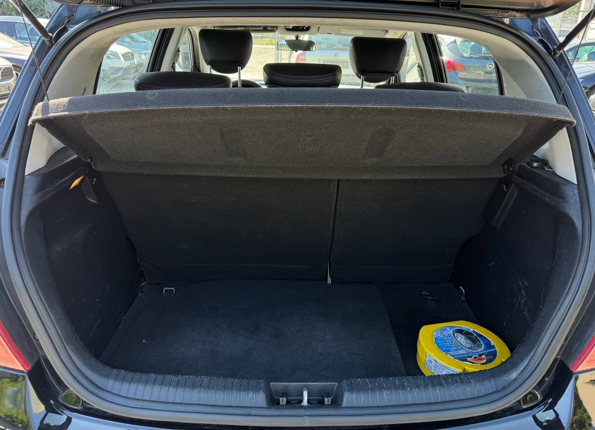 HYUNDAI i20 1.6 Premium-image-5