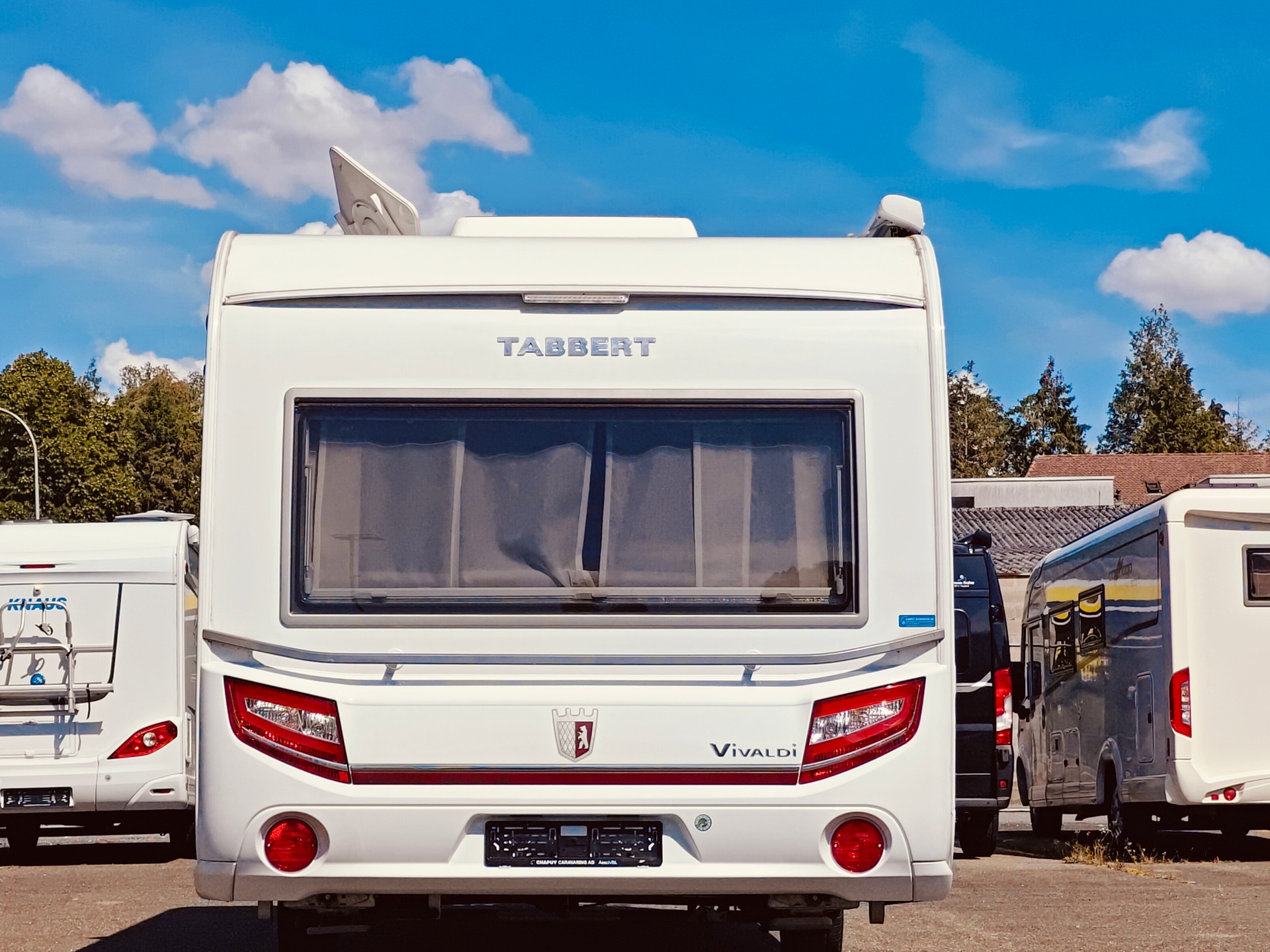 TABBERT Vivaldi 550E 2,3 -- Längsbett -- Klima -- Mover -- Veloträger -- 2x Fernseher -- 2x Sat-Anlage -- Radio DAB -- Fussbodenheizung-image-4