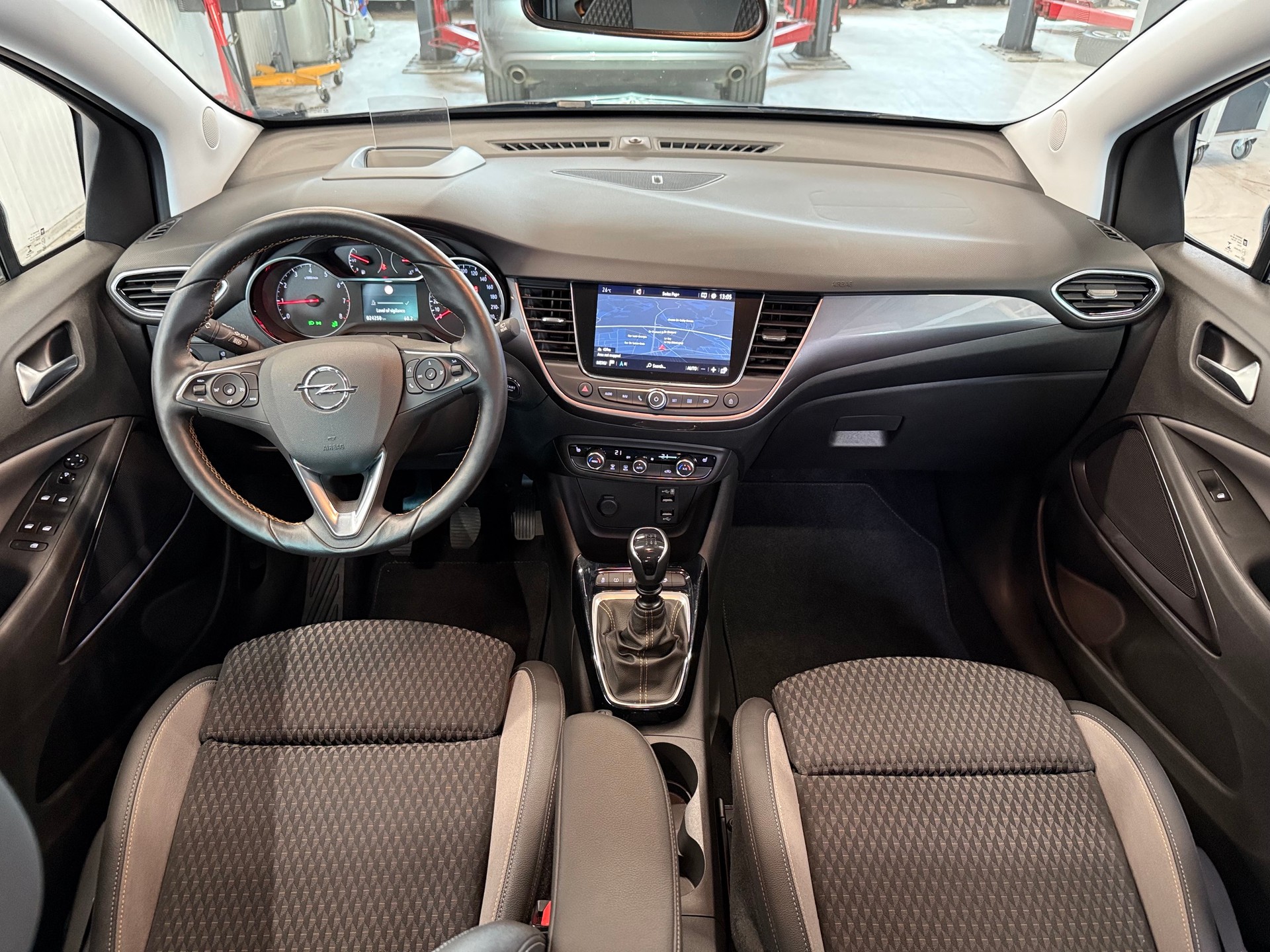 OPEL Crossland X 1.2i Ultimate-image-10