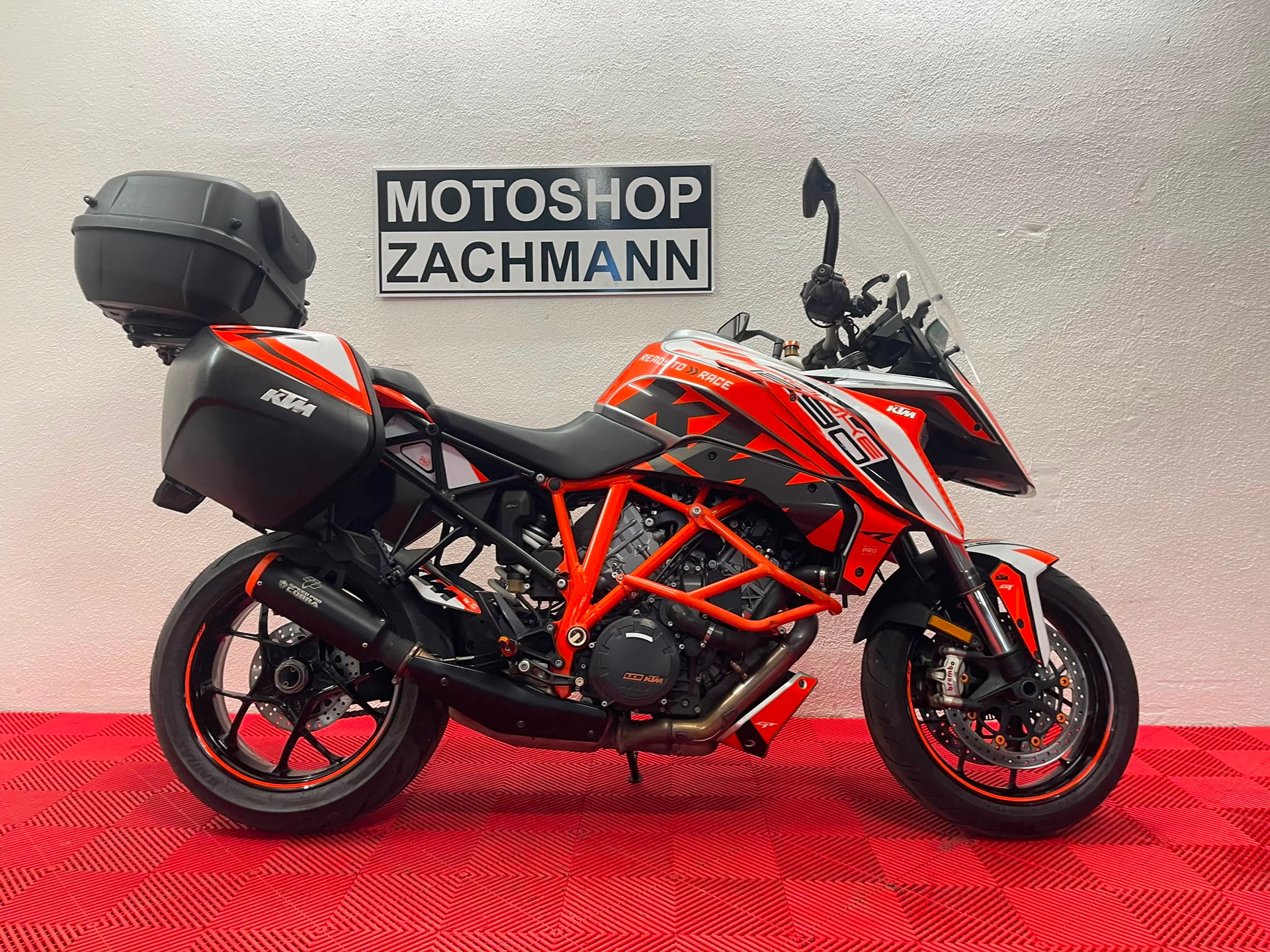 KTM 1290 Super Duke GT-image-0