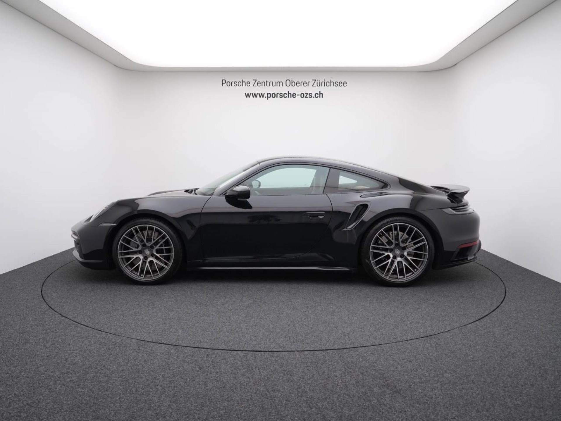 PORSCHE 911 Turbo-showroom-element-1