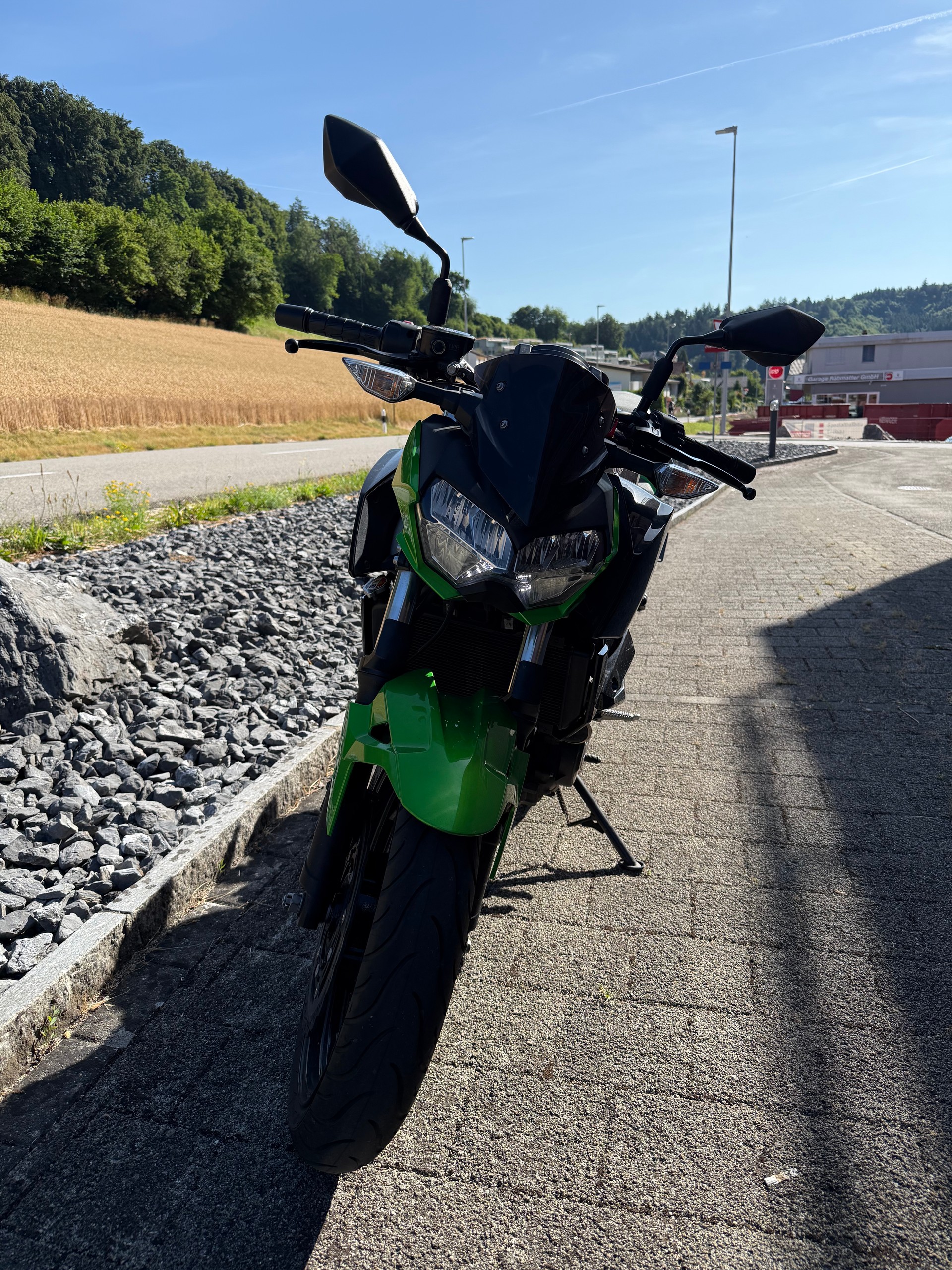 KAWASAKI Z 400 ABS-image-1