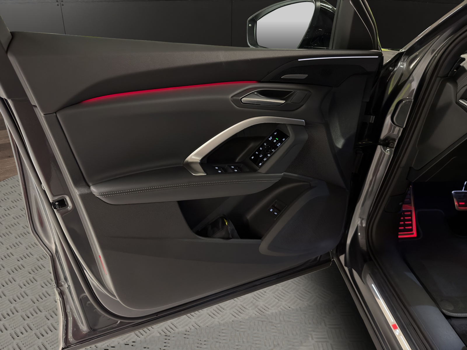 AUDI Q5 e-hybrid quattro 220 kW S-tronic-showroom-element-2
