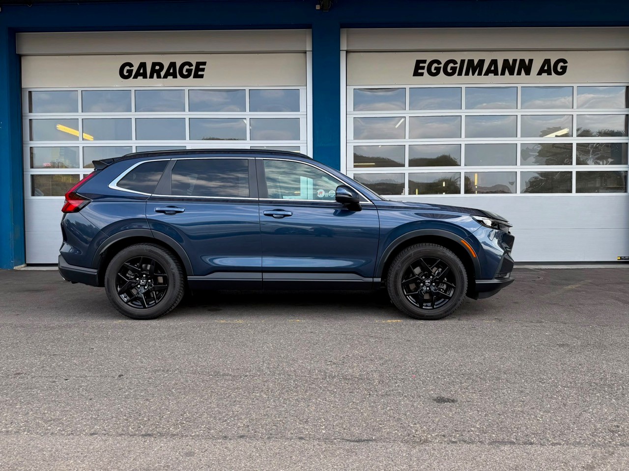 HONDA CR-V 2.0i MMD Hybrid Advance 4WD Automatic-showroom-element-2
