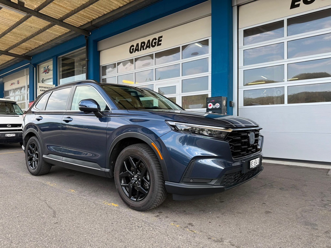 HONDA CR-V 2.0i MMD Hybrid Advance 4WD Automatic-showroom-element-1