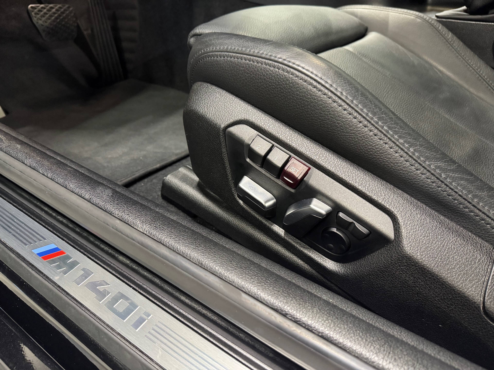 BMW M140i xDrive-image-8