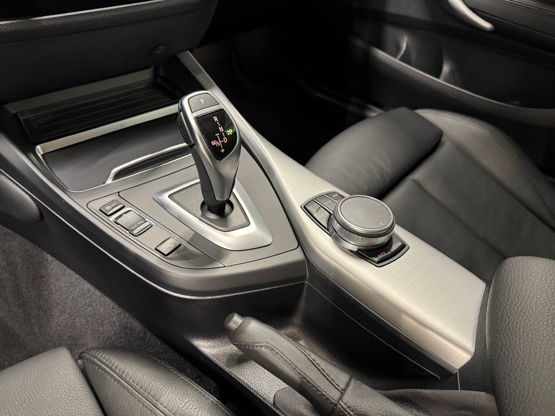 BMW M140i xDrive-image-6