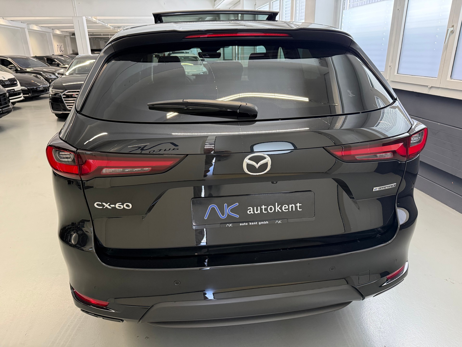 MAZDA CX-60 3.3L e-Skyactiv D 200 MHEV Homura-image-4
