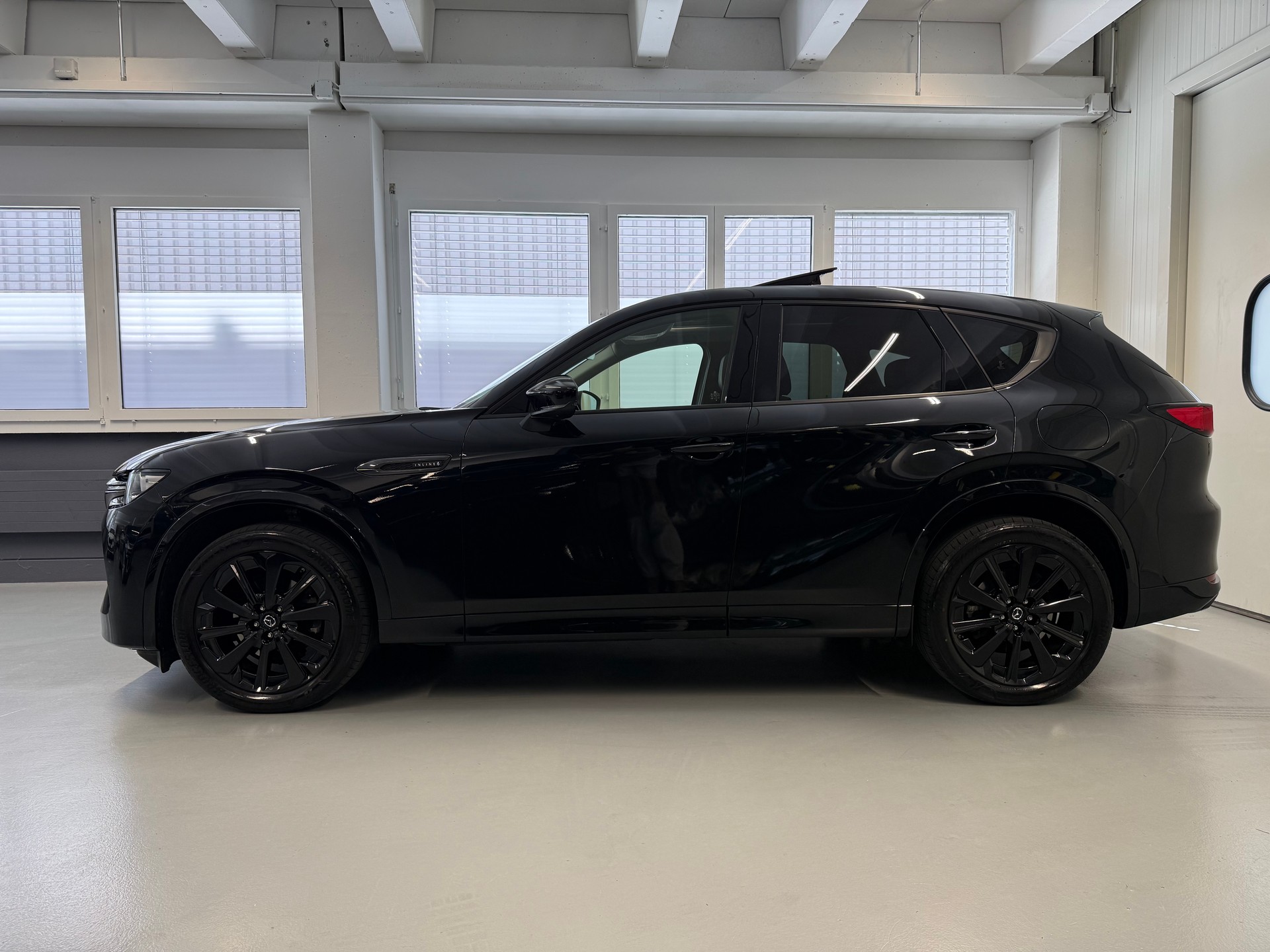 MAZDA CX-60 3.3L e-Skyactiv D 200 MHEV Homura-showroom-element-2