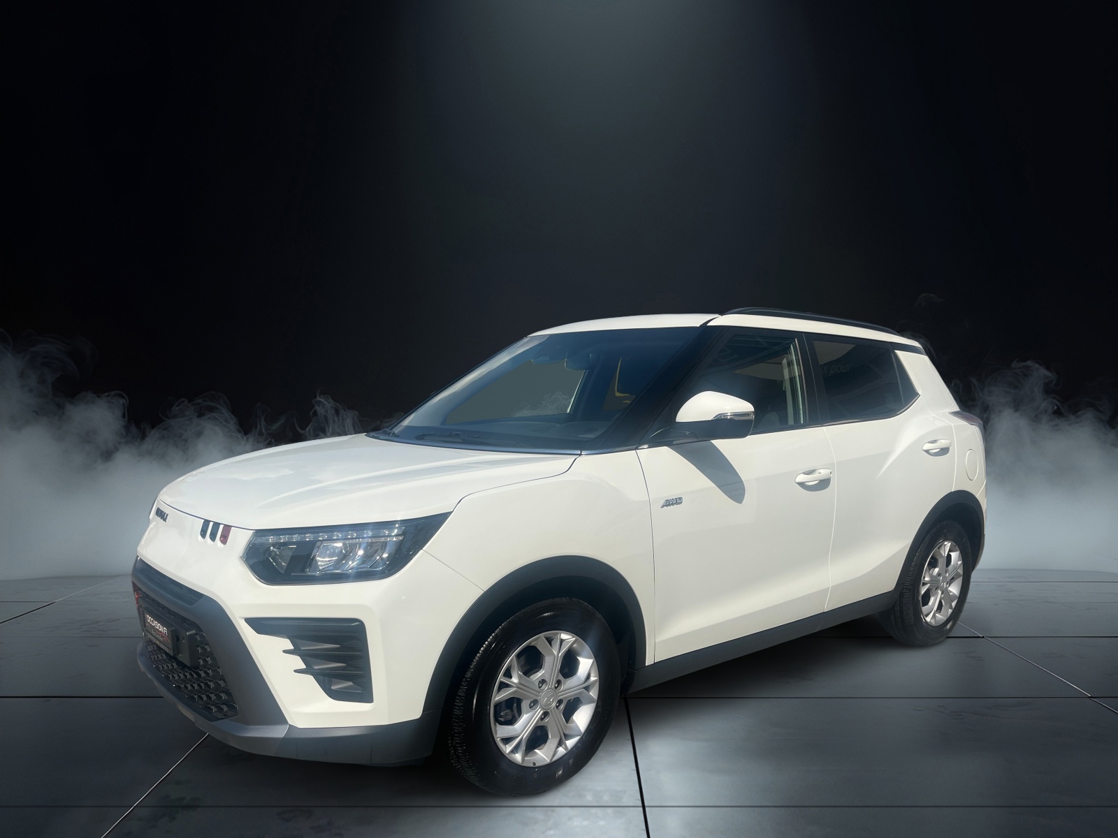 KGM-SsangYong Tivoli 1.5 T GDI Platinum 4WD Automat-showroom-element-2