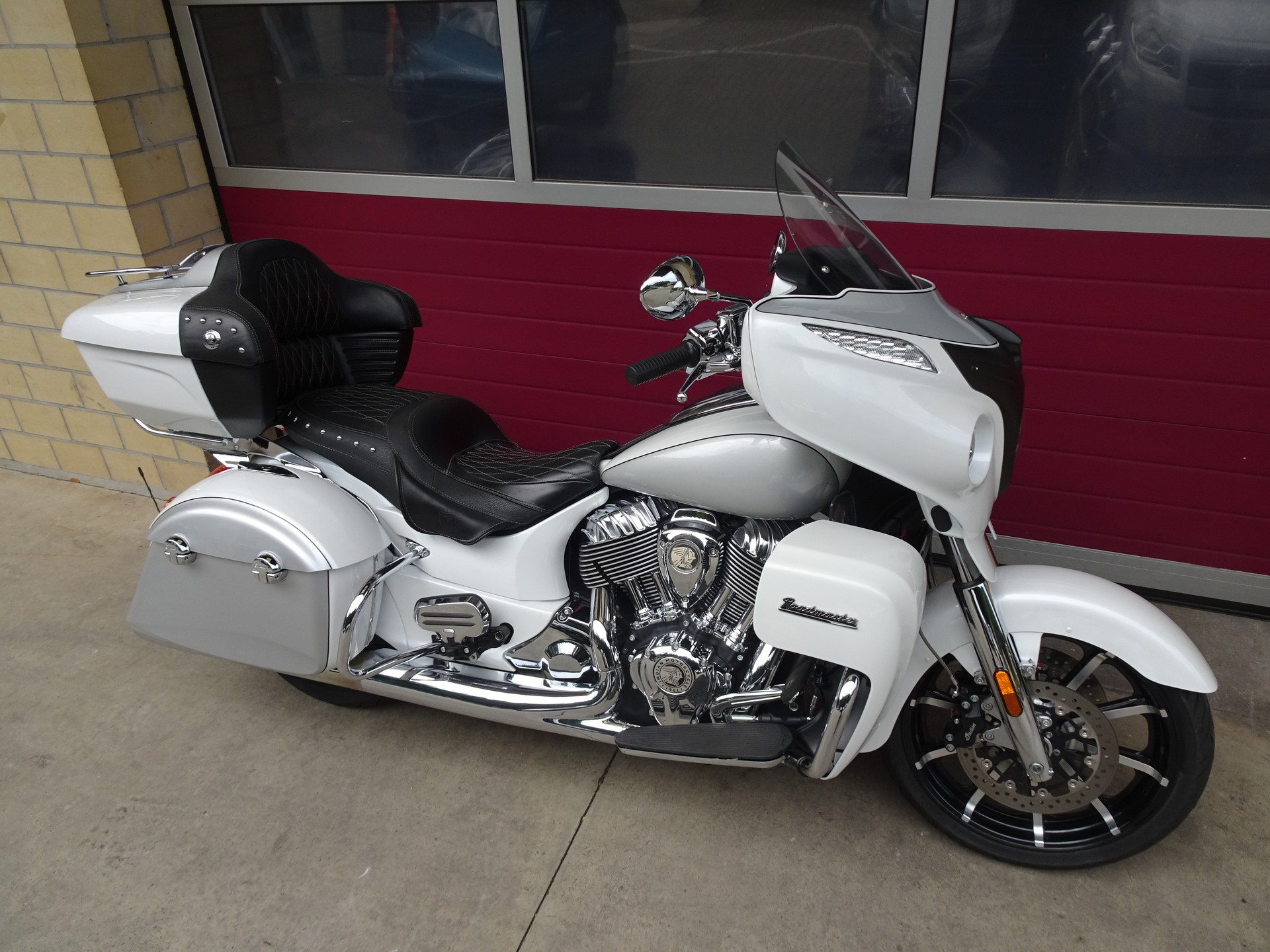 INDIAN Roadmaster-image-15