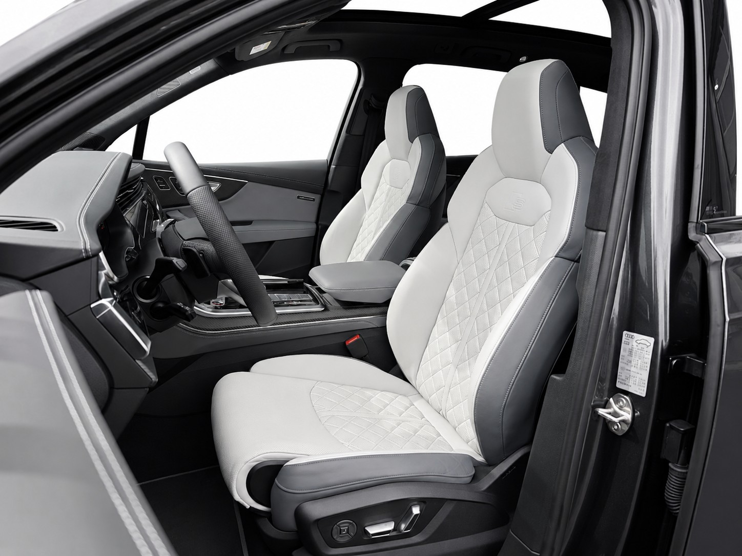 AUDI SQ7 SUV 4.0 V8 TFSI quattro T-Tronic-image-4