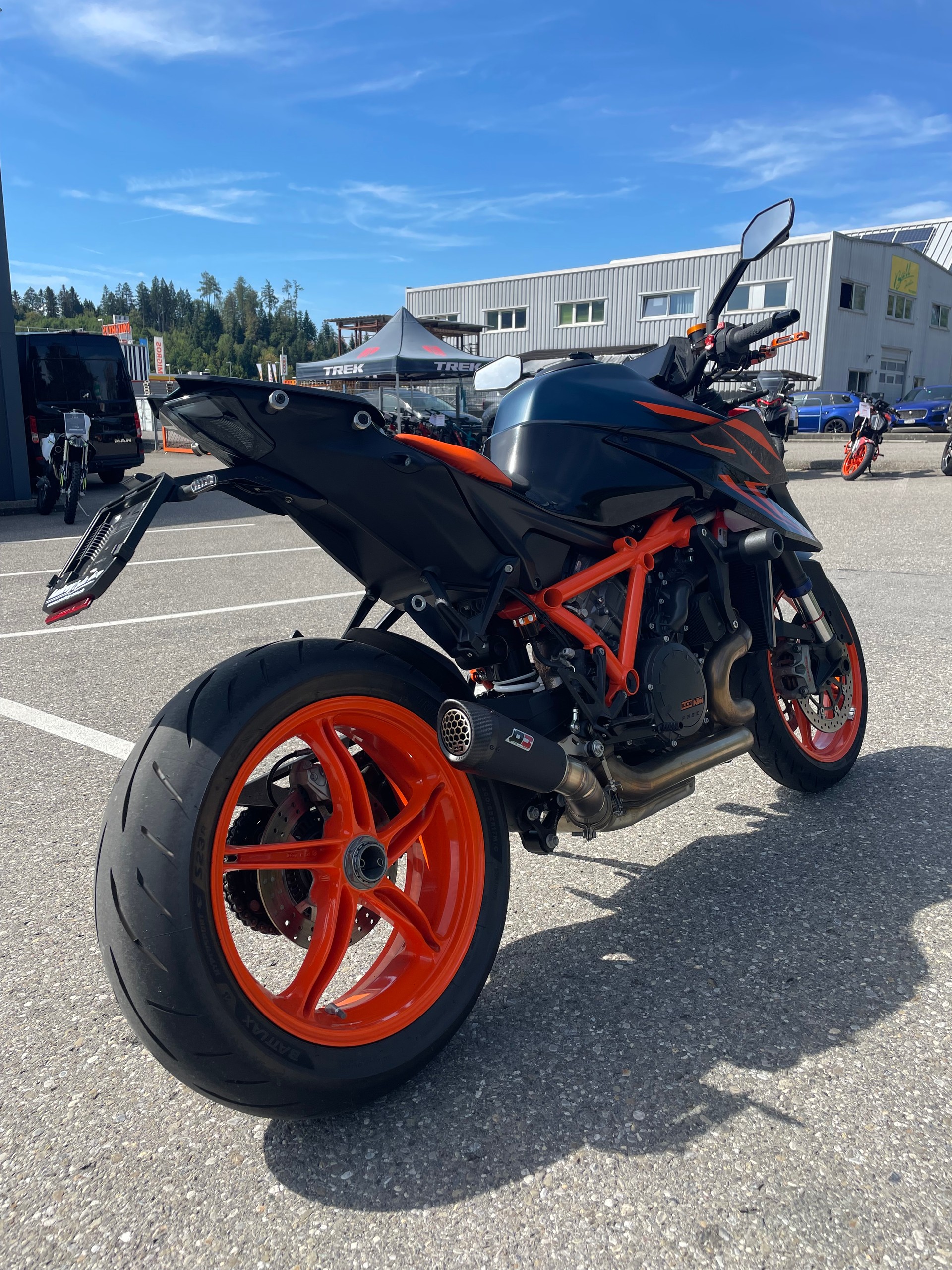 KTM 1290 Super Duke R EVO-image-2
