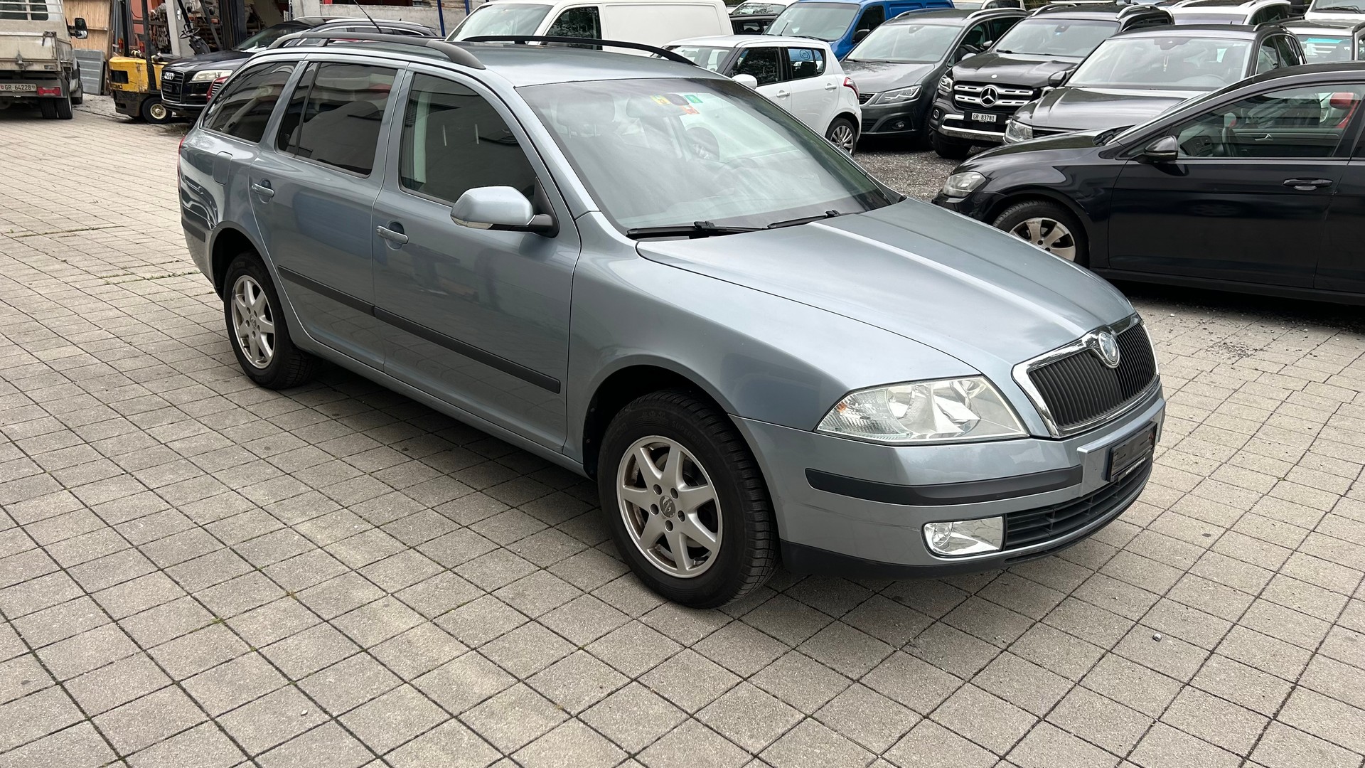 SKODA Octavia 1.9 TDI Adventure 4x4-image-4