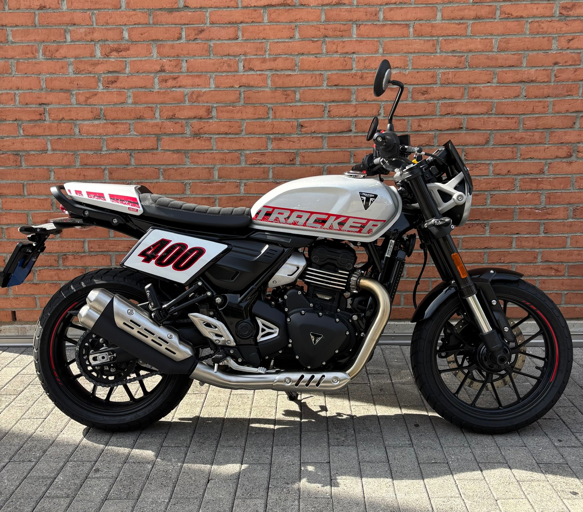 TRIUMPH Tracker 400-image-0