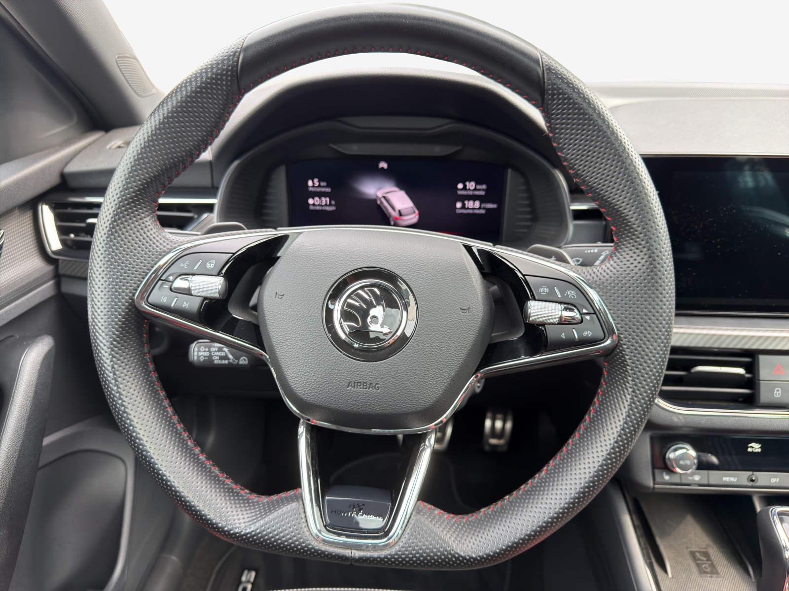 SKODA Scala 1.5 TSI ACT Monte Carlo DSG-image-9