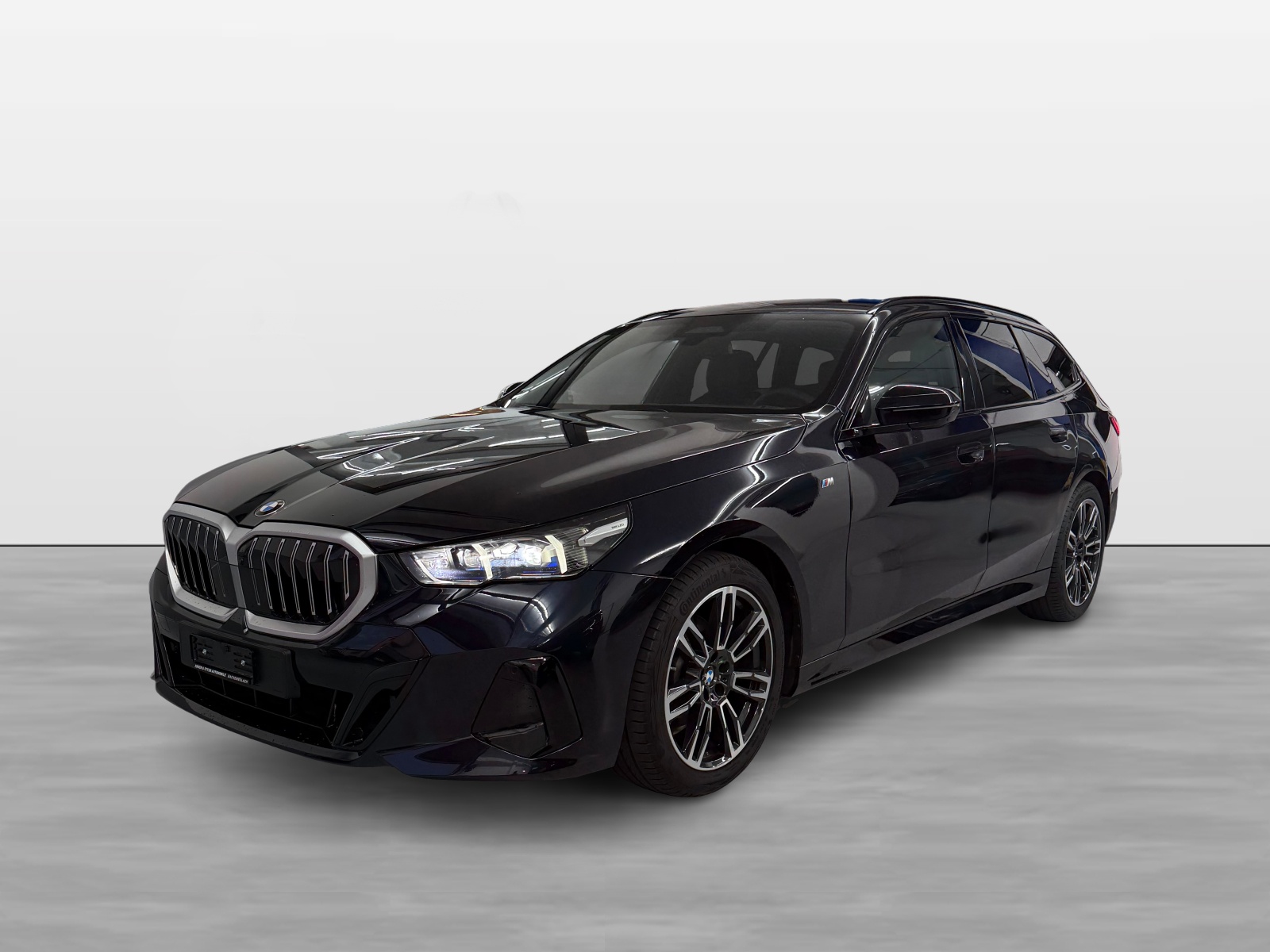 BMW 520d xDrive 48V Touring M Sport Steptronic-showroom-element-1