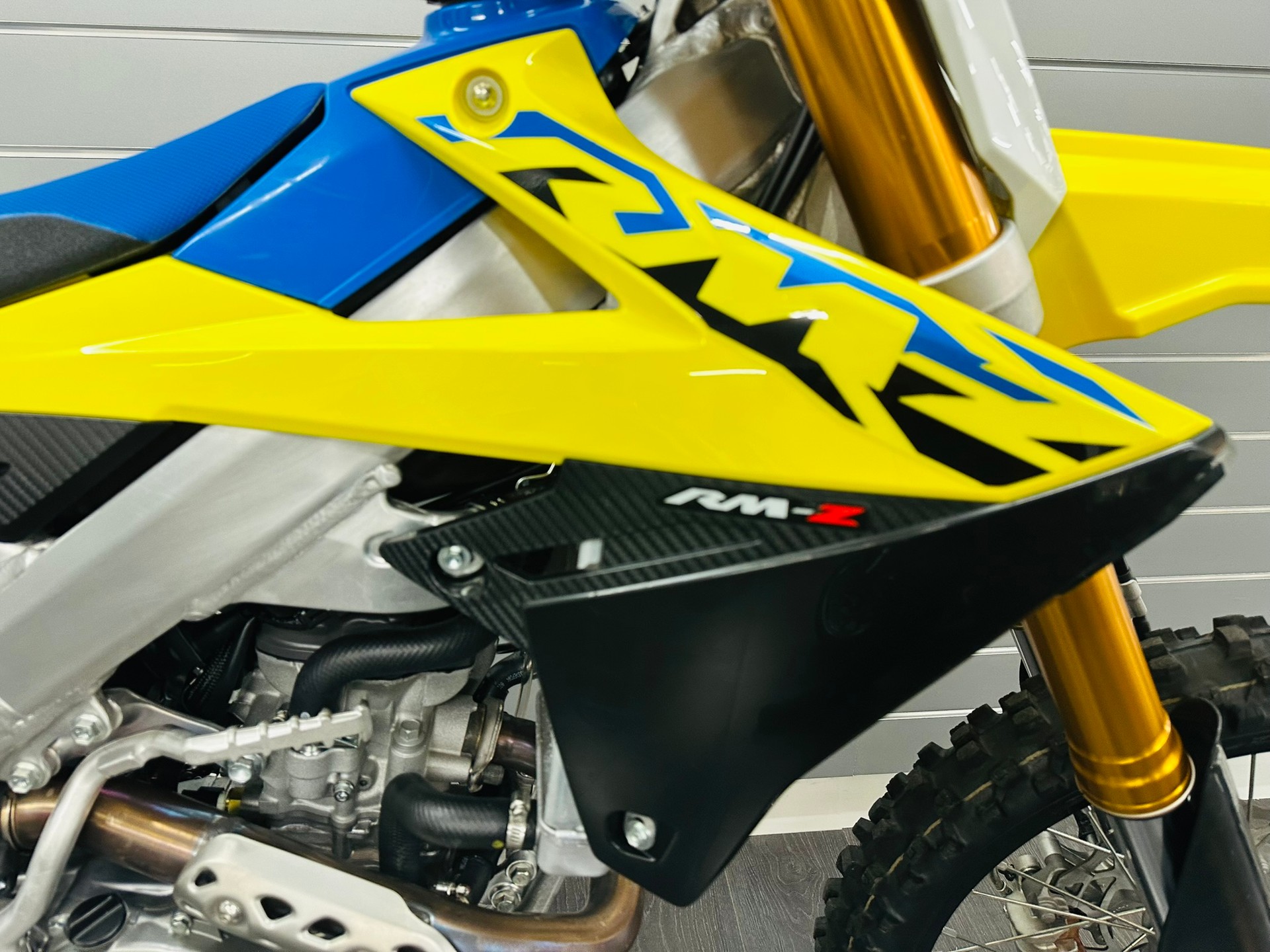 SUZUKI RM-Z 250-image-1