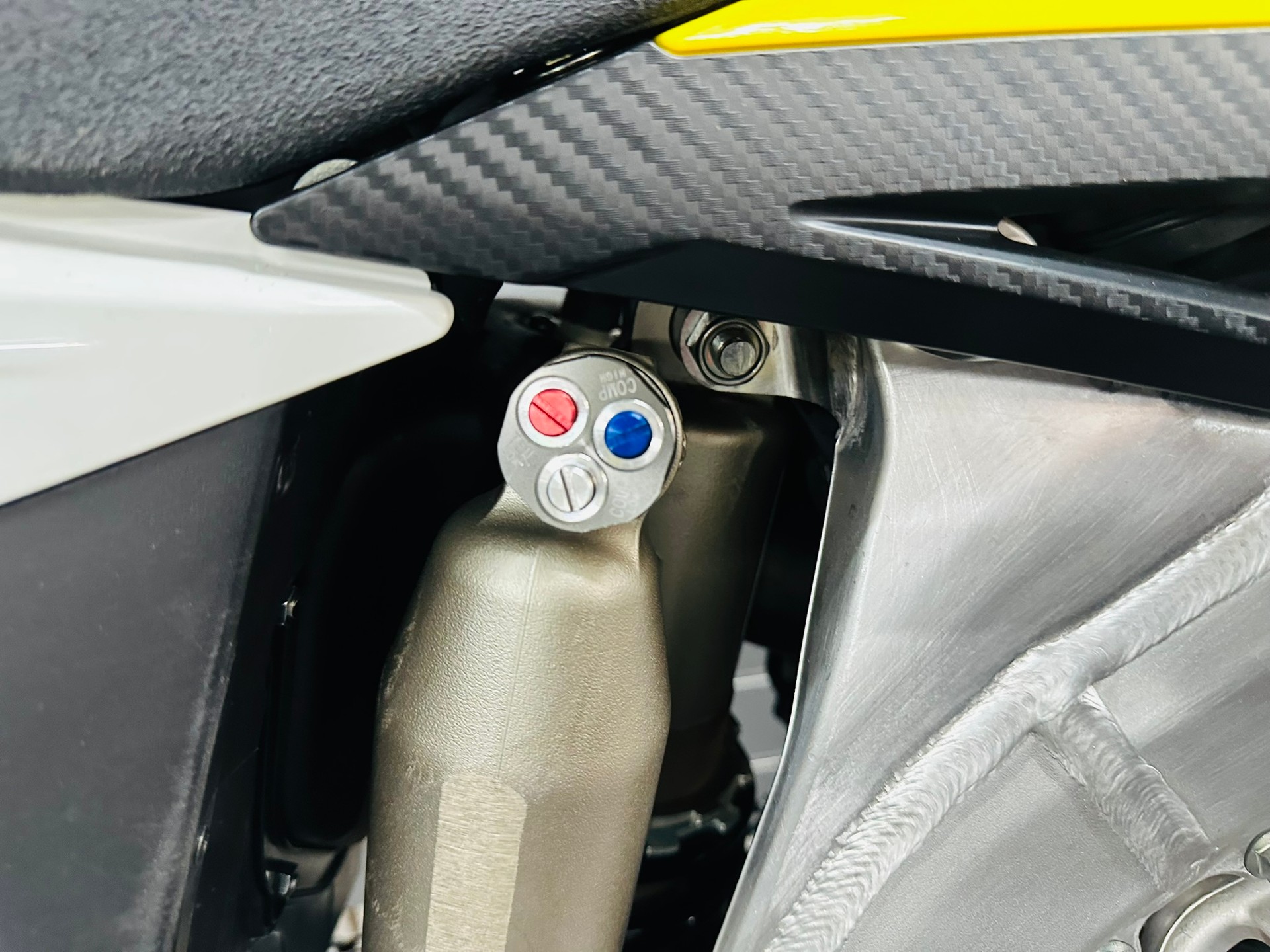 SUZUKI RM-Z 250-image-9