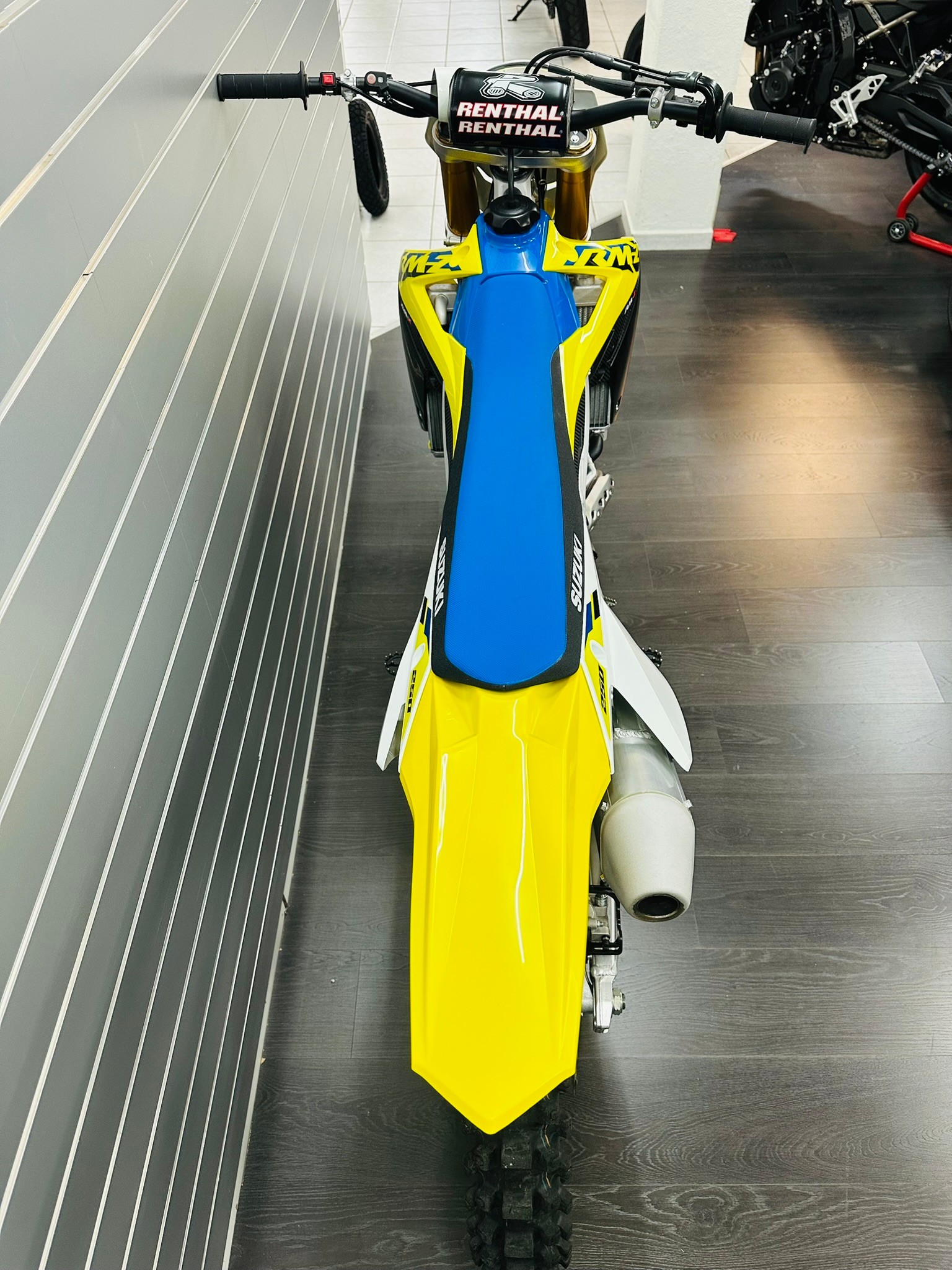 SUZUKI RM-Z 250-image-3